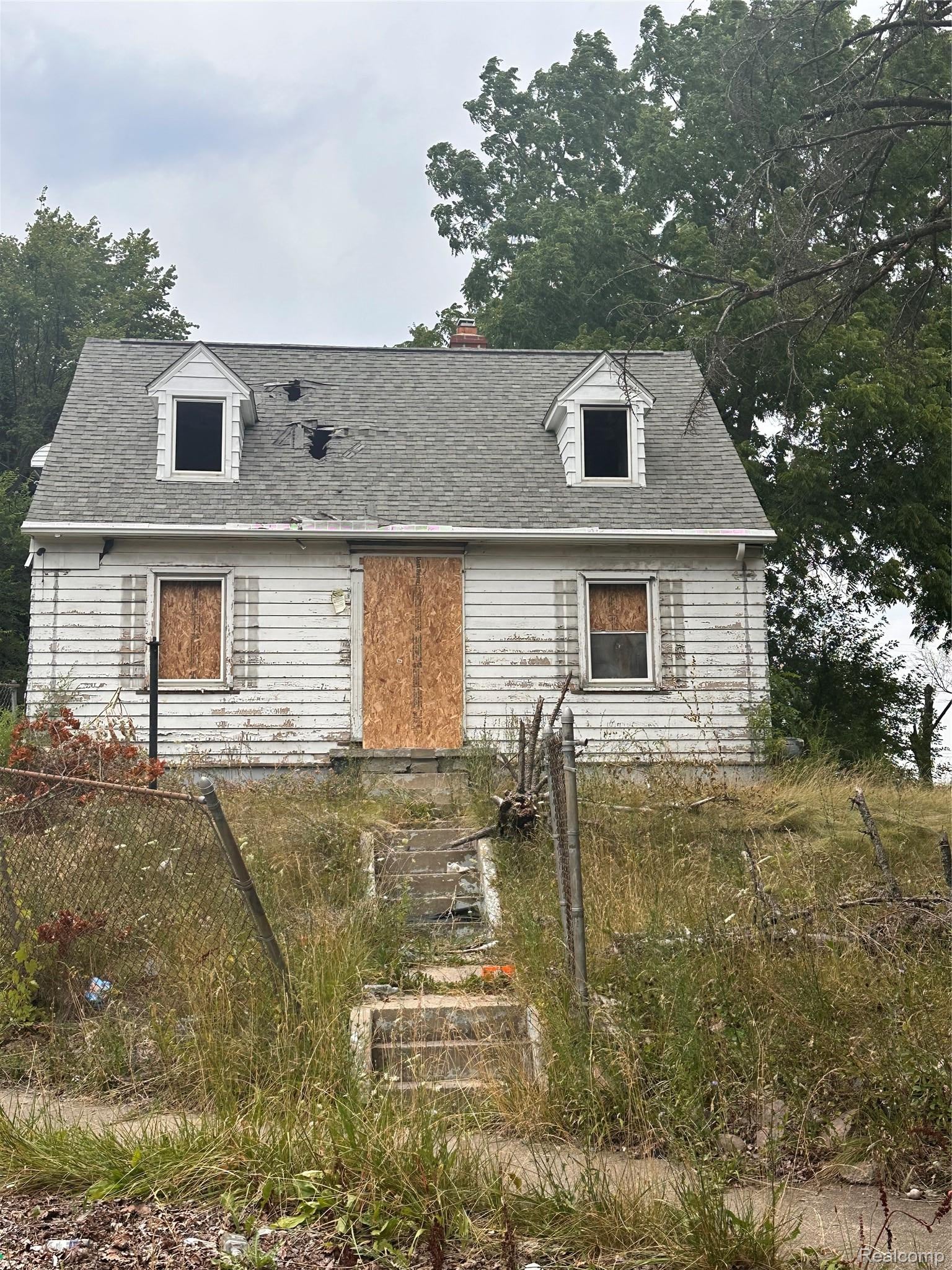 437 E Dartmouth Street — photo
