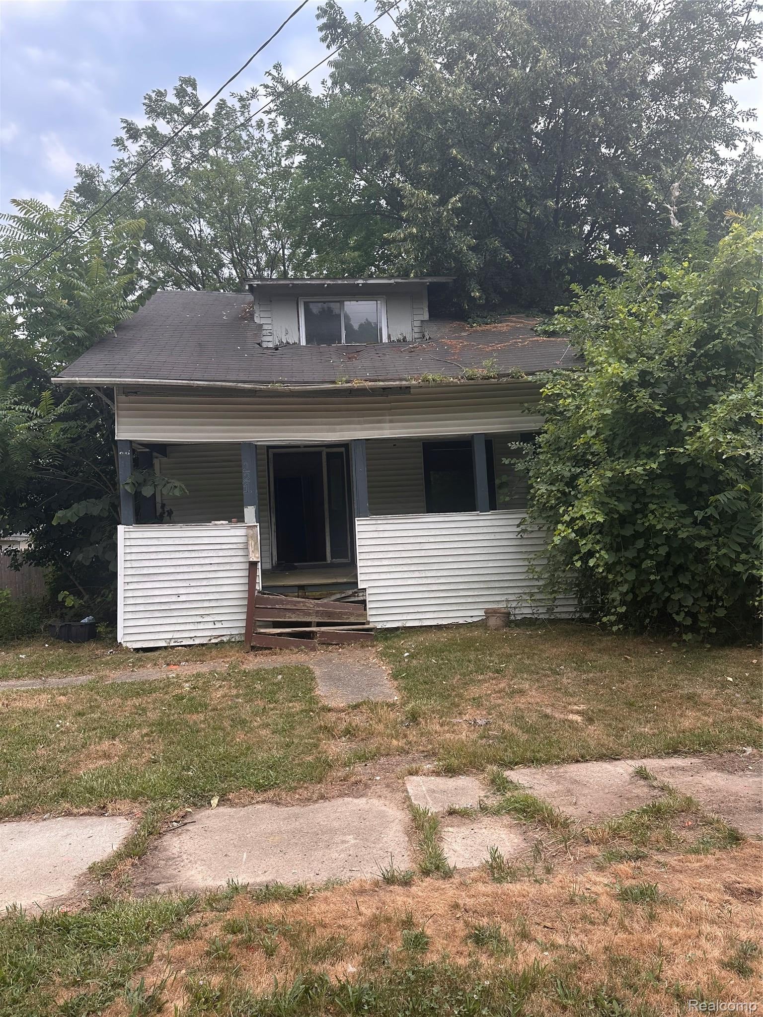 221 W Tobias Street — photo