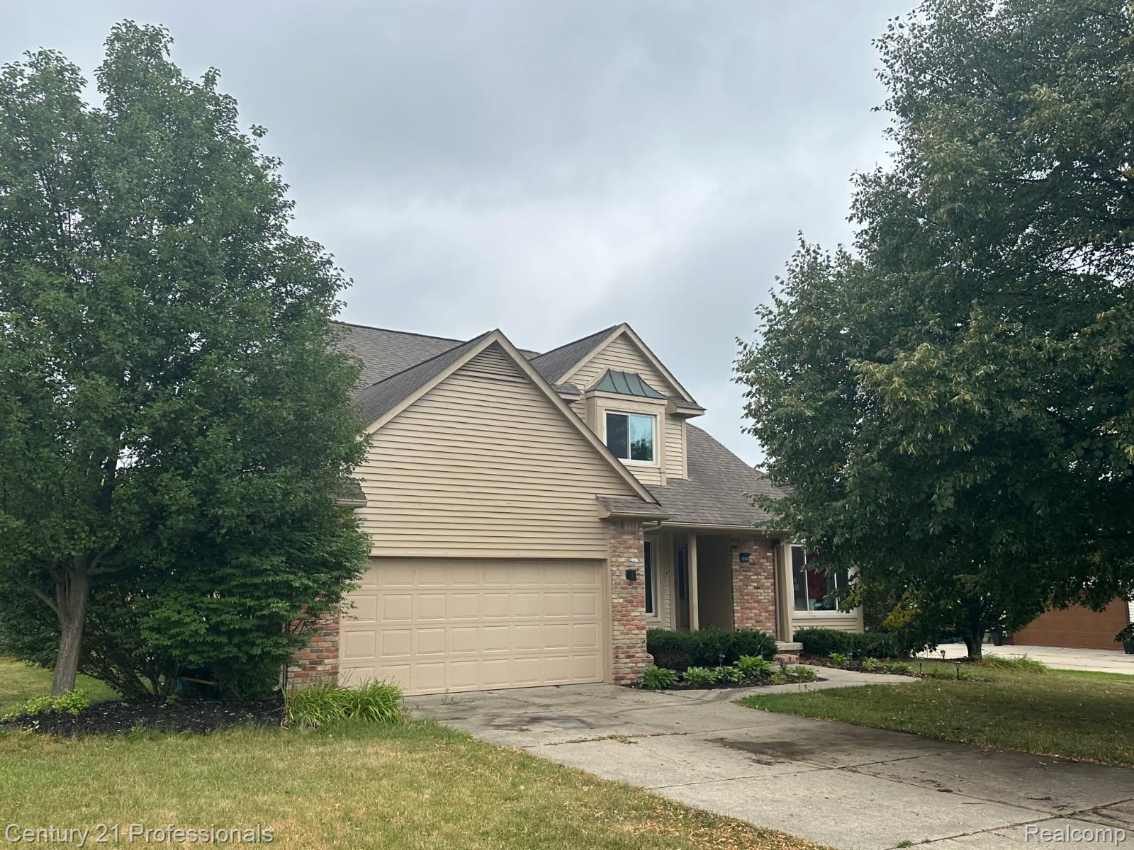 12220 Moceri Drive — photo