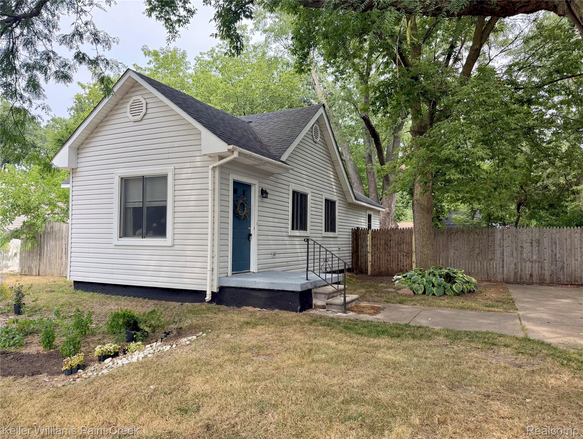 21628 Colgate Street — photo