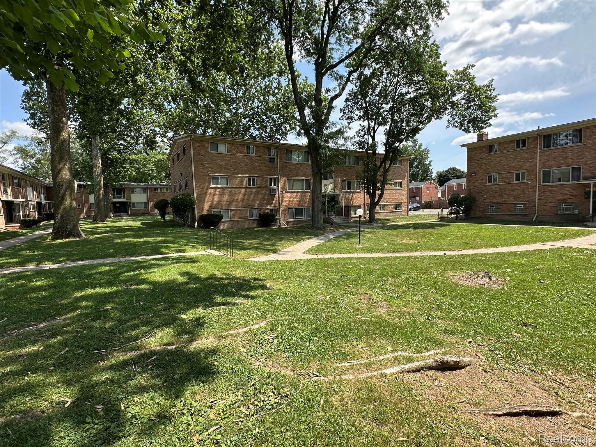 17274 Bentler Street — photo