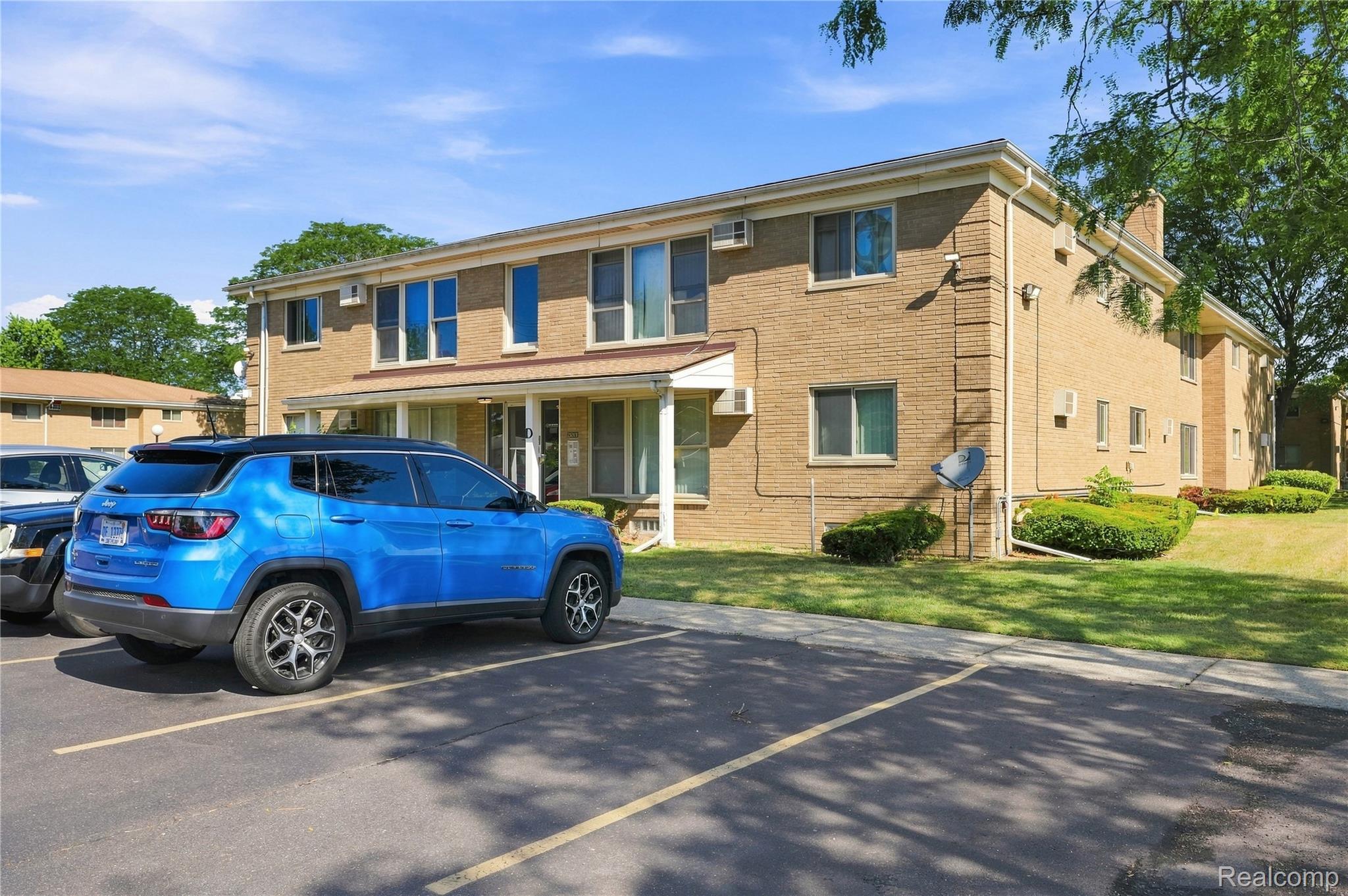 26309 W Seven Mile Unit D219 — photo