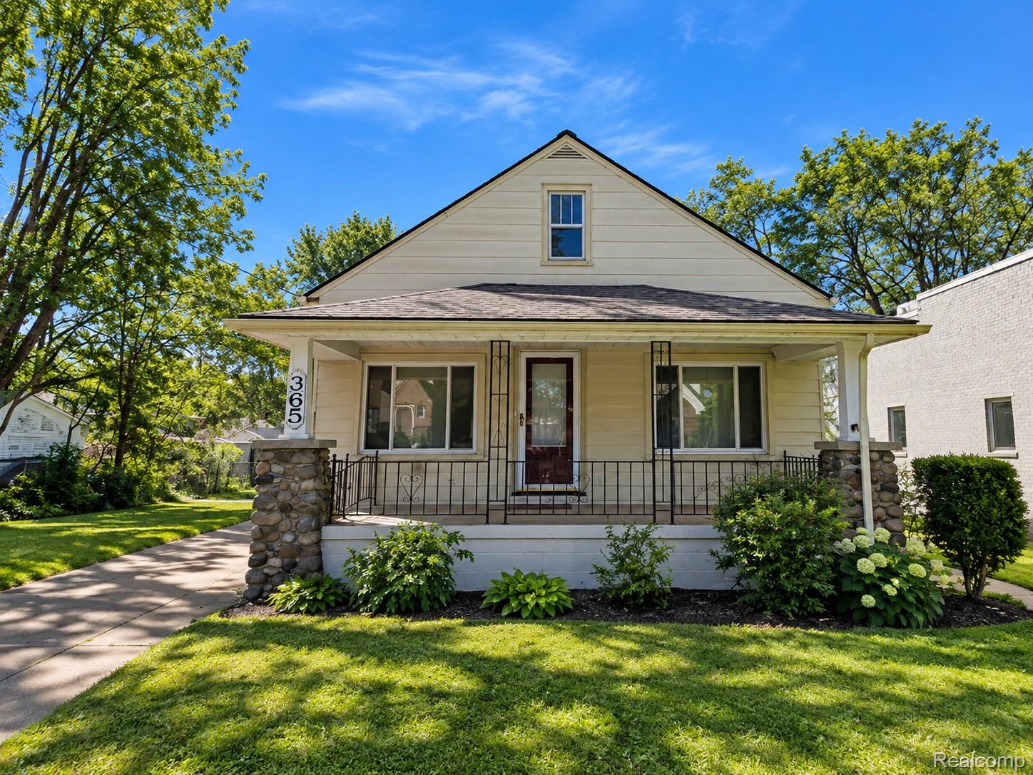 365 Voorheis Street — photo