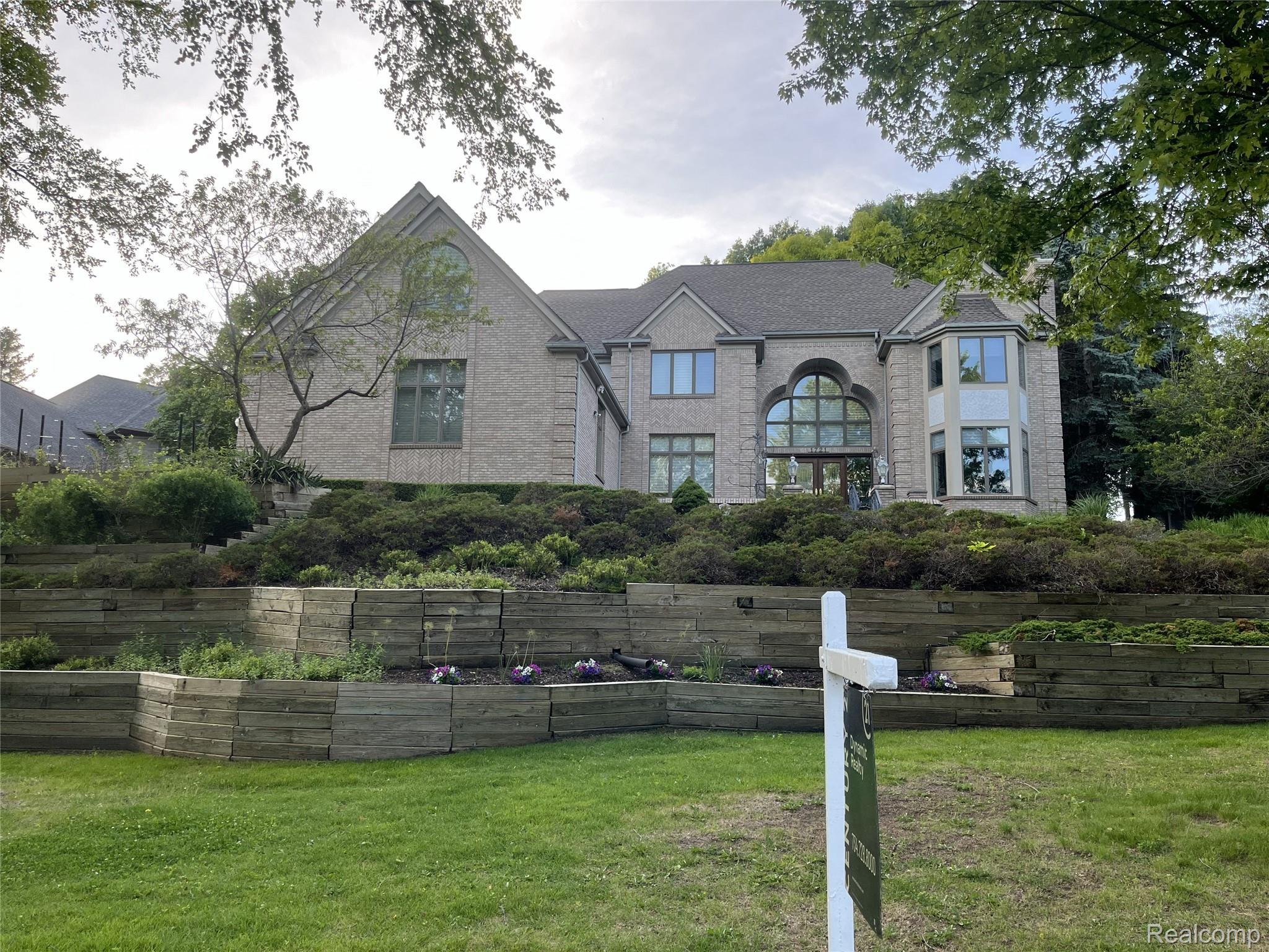 1721 Archers Pointe — photo