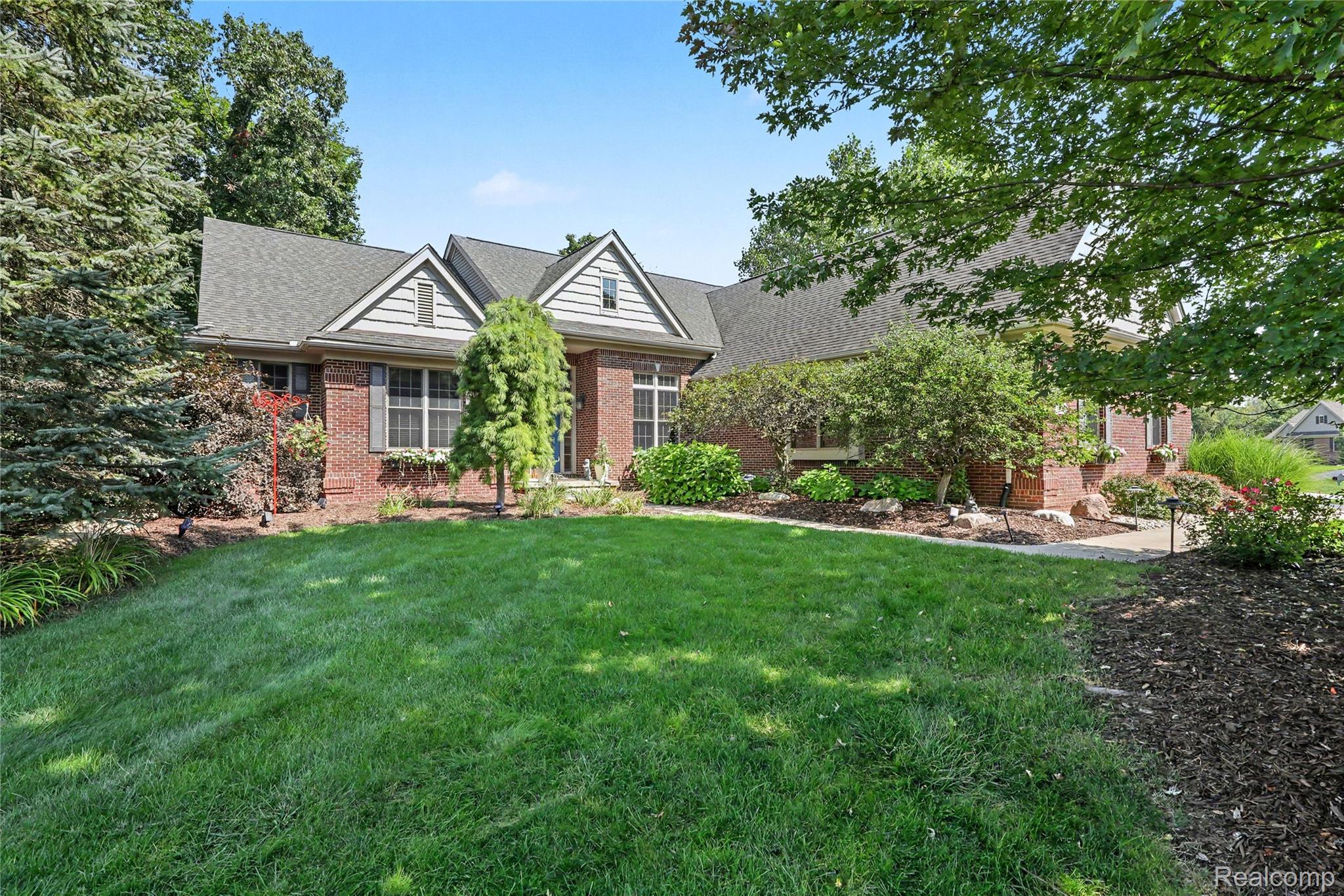 5929 Scott Circle — photo