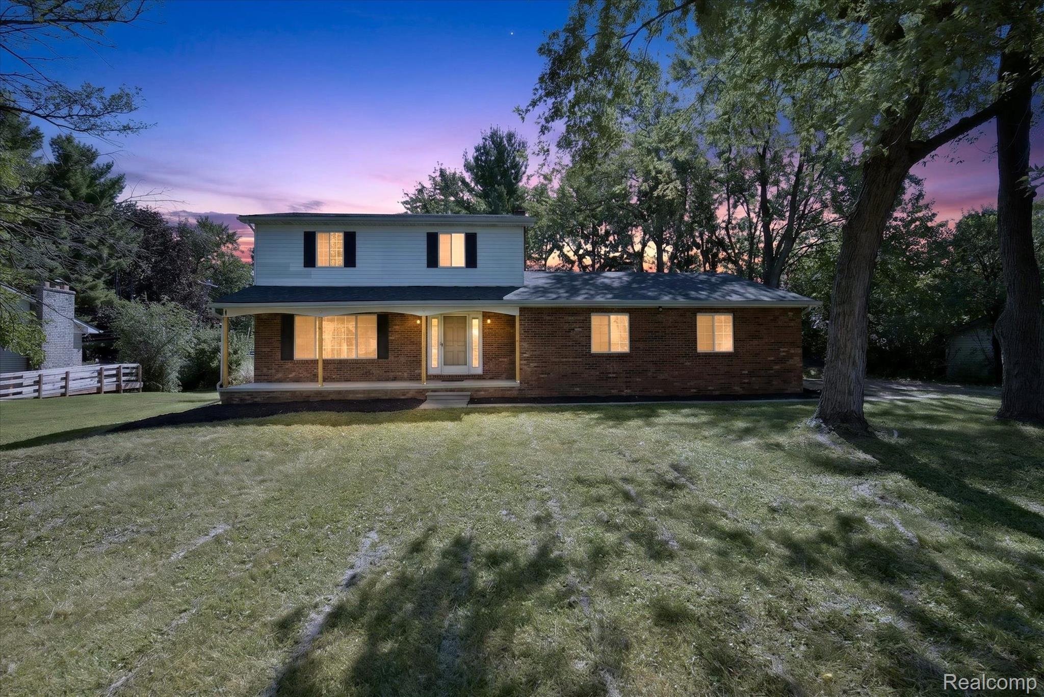 3461 Maple Drive — photo