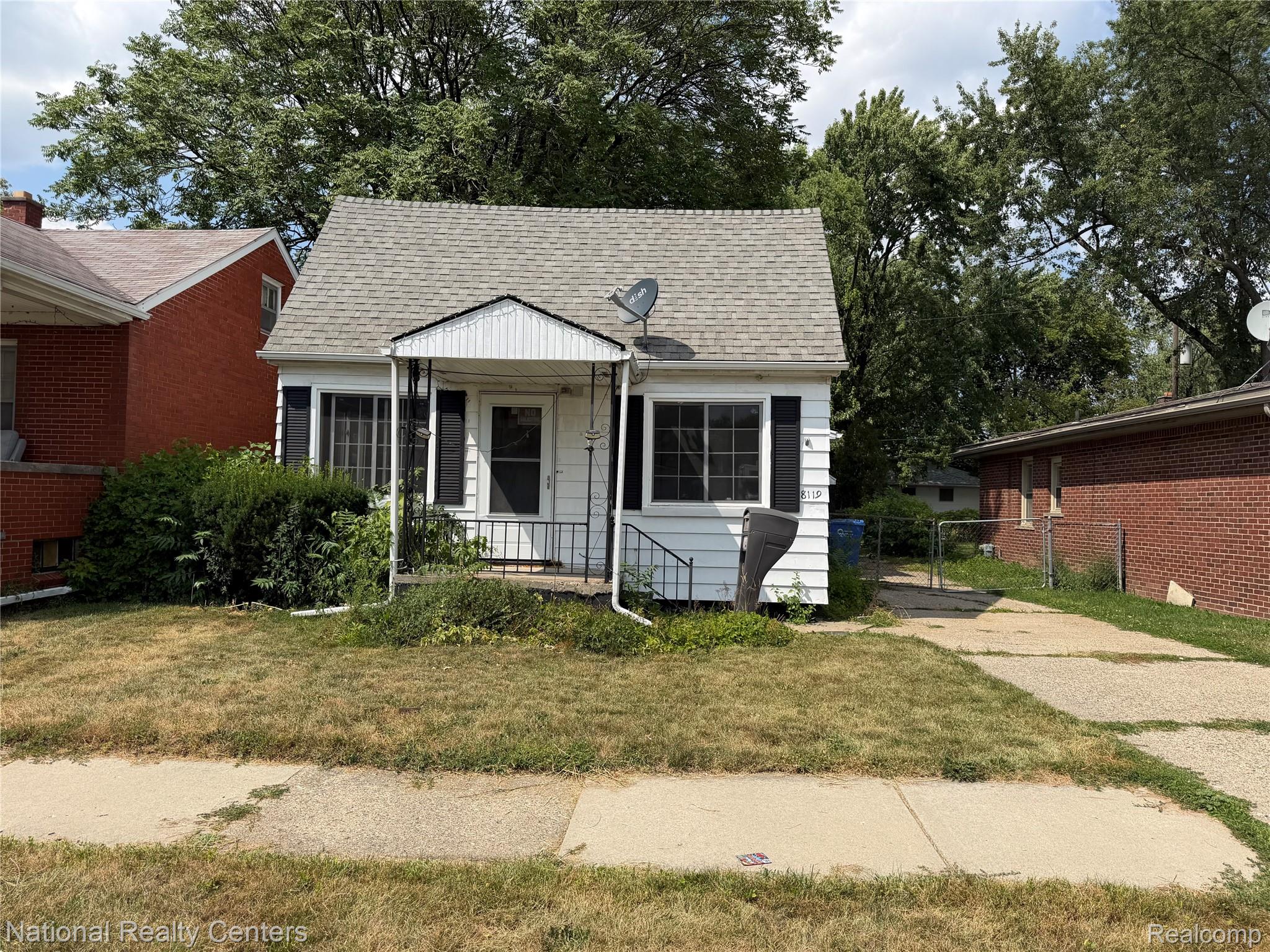 8119 Studebaker Avenue — photo