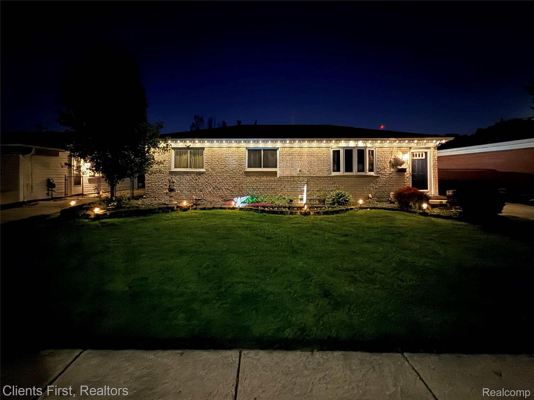 6280 N Farmington Road — photo