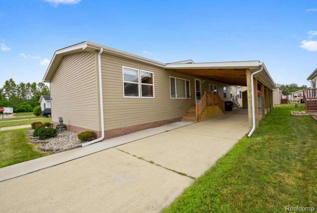 13451 Mapleview Street — photo