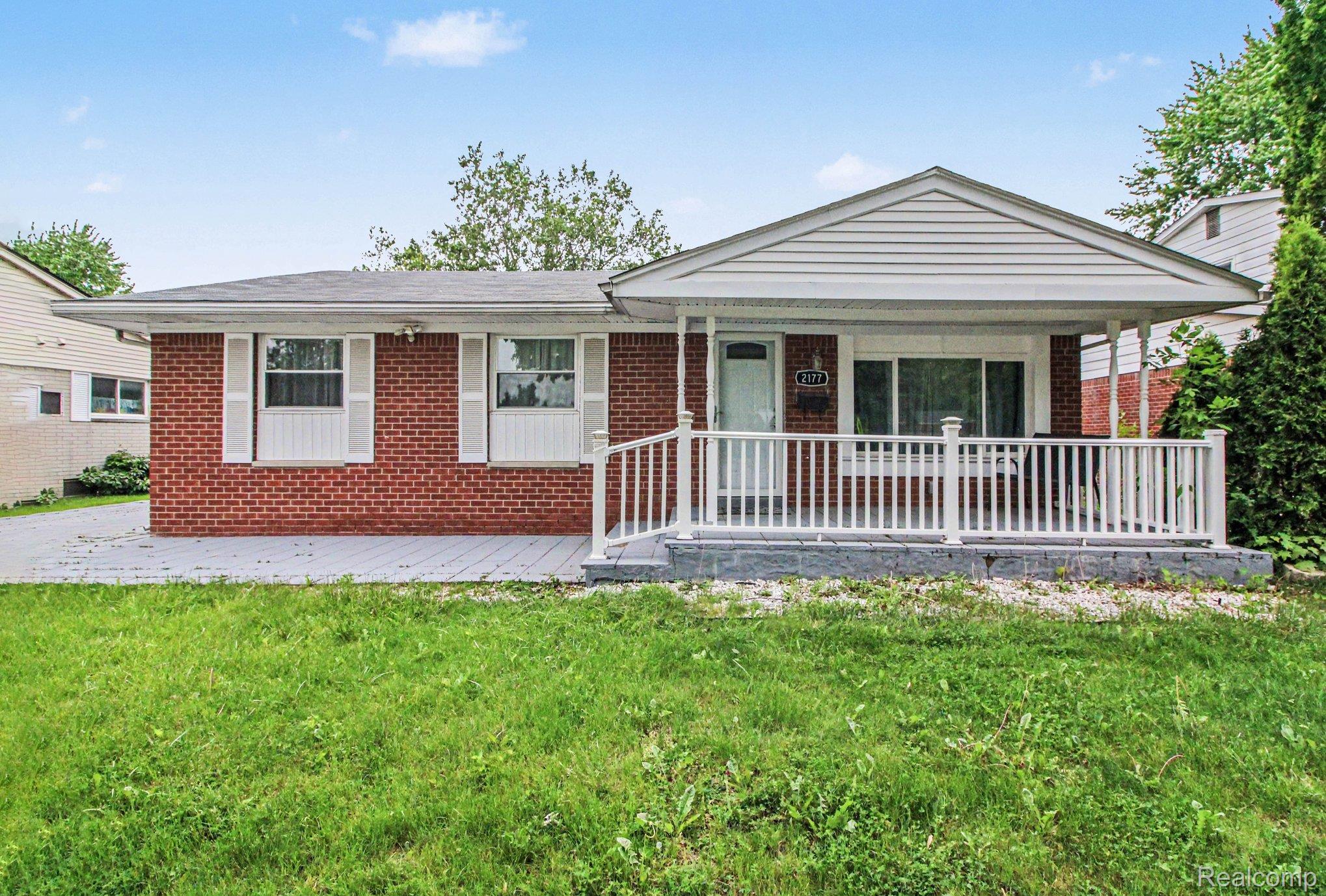 2177 Alexander Drive — photo