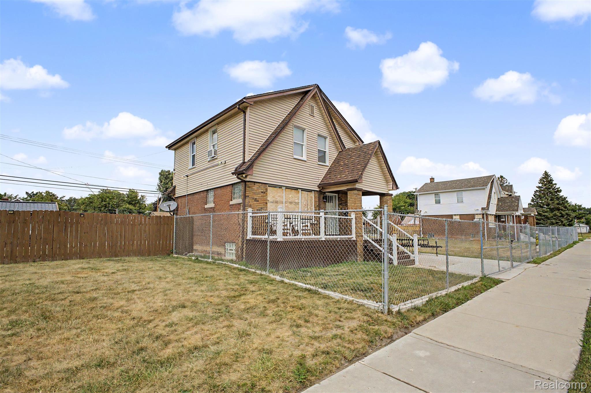 13417 E State Fair Street — photo