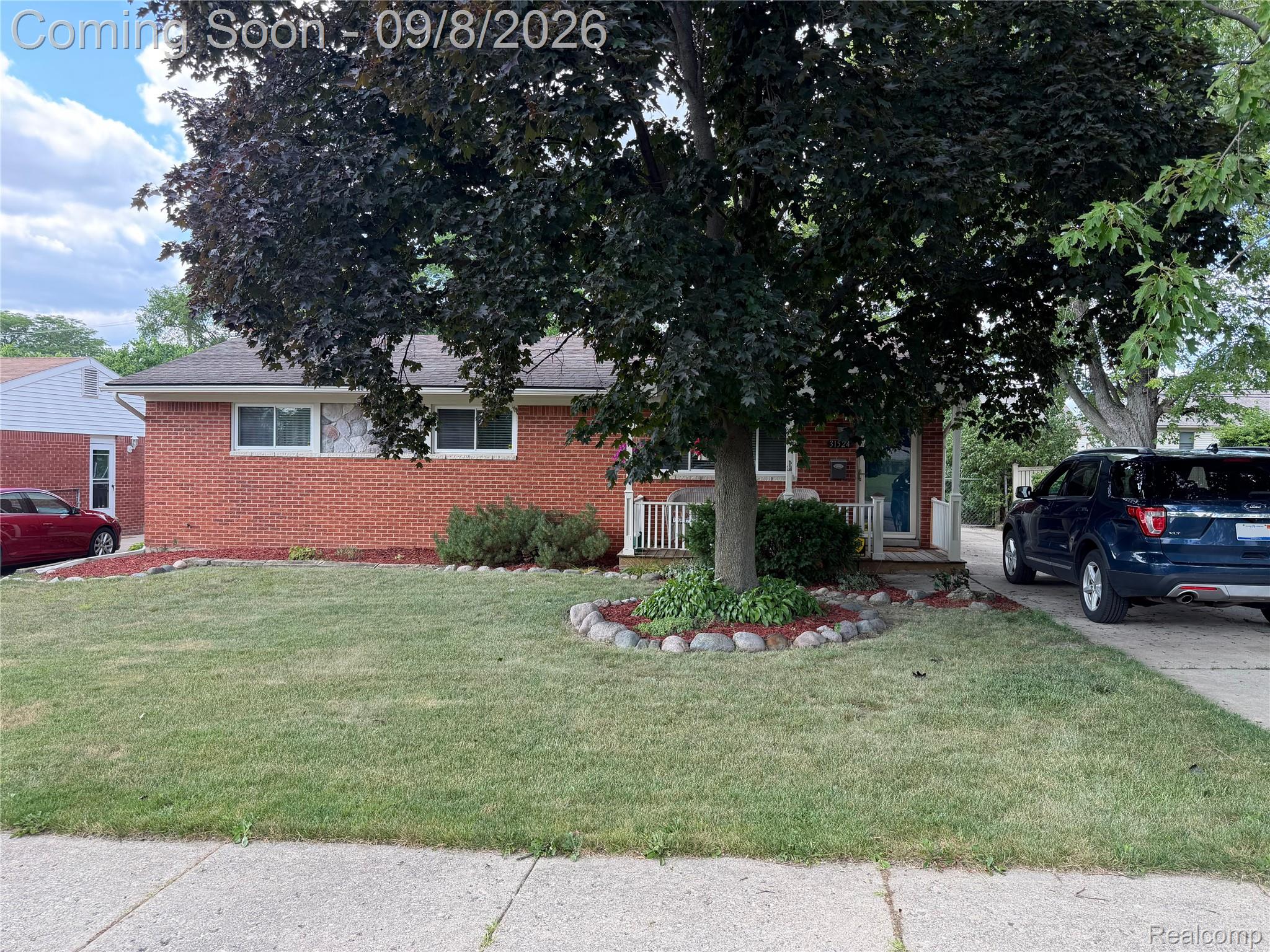 31524 Windsor Street — photo