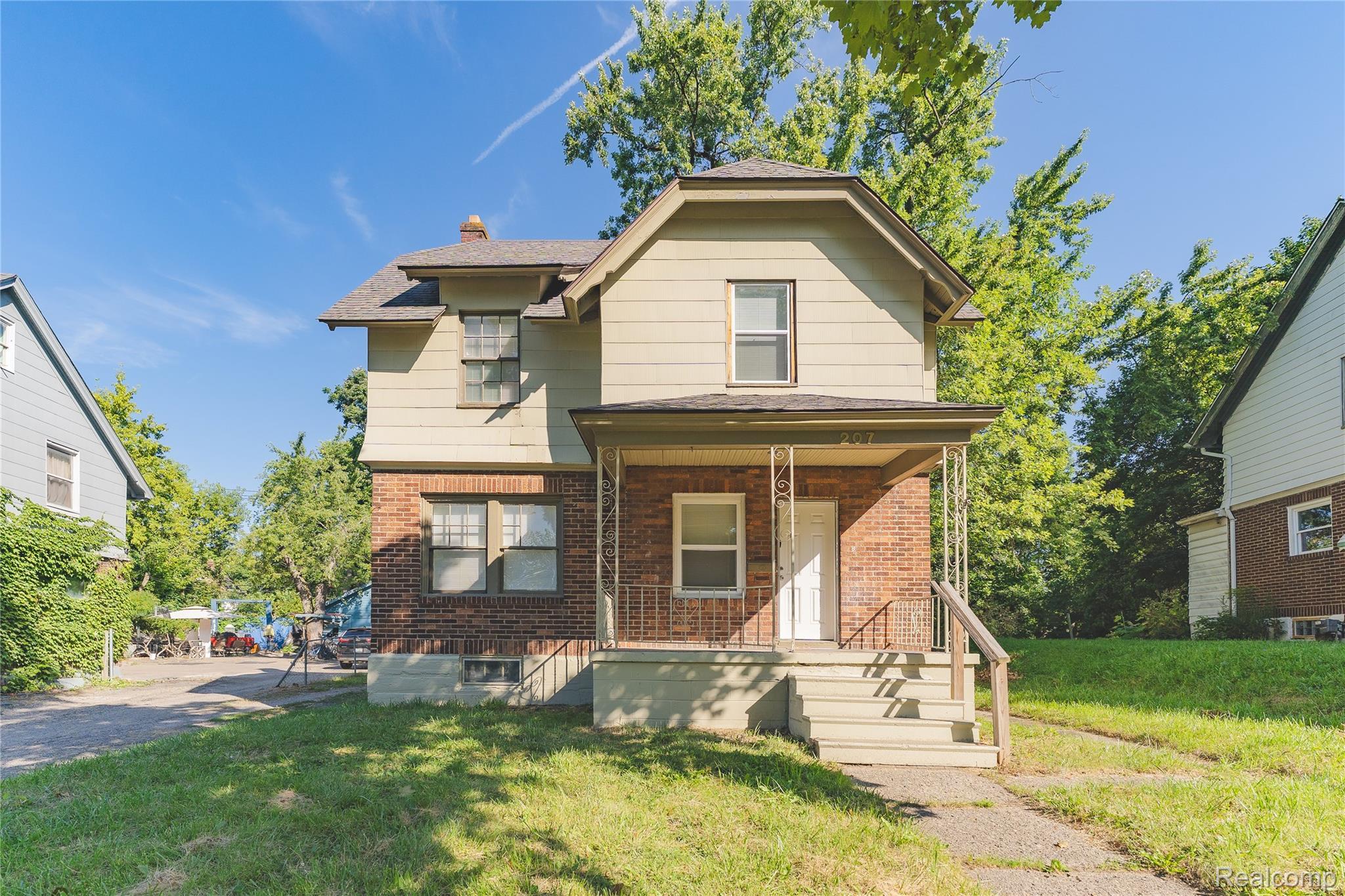 207 Oliver Street — photo