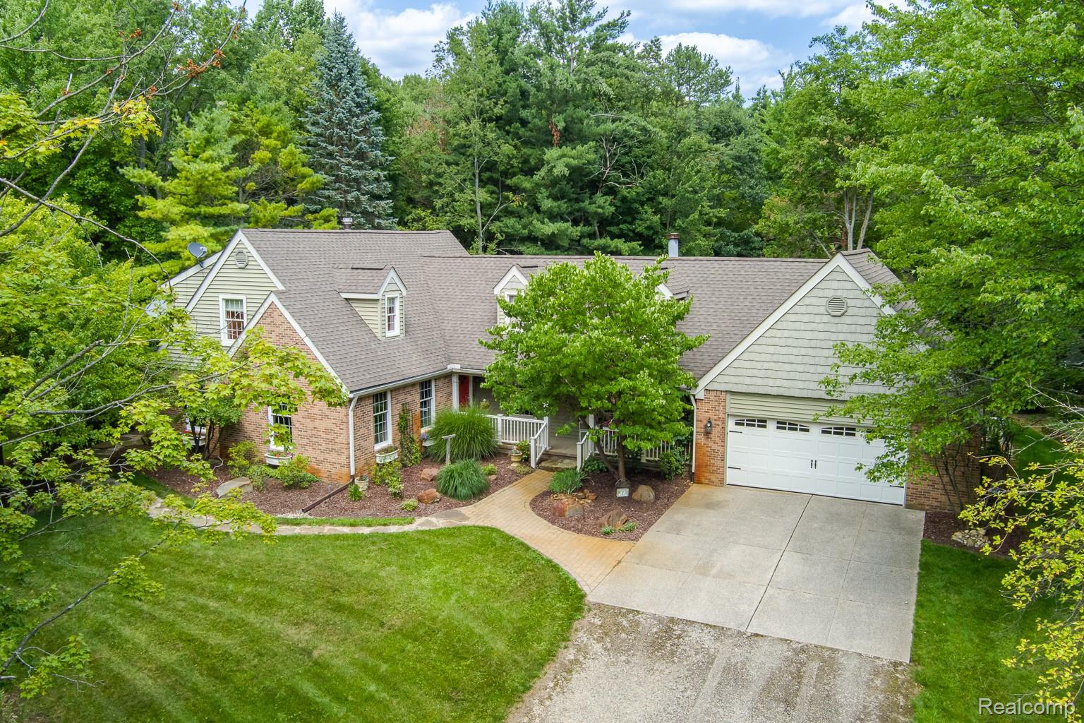2411 Farmbrook Trail — photo