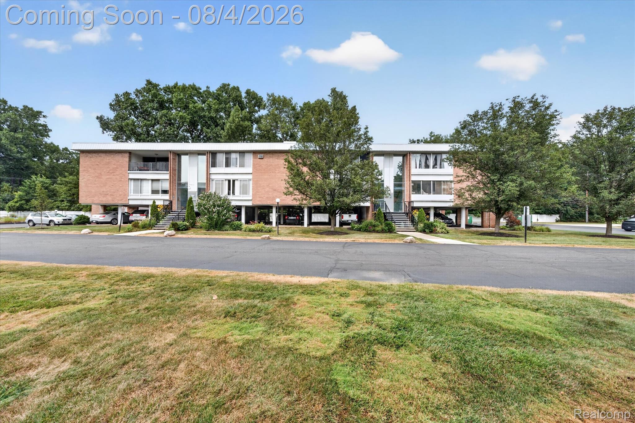 32050 Grand River Avenue 56 — photo