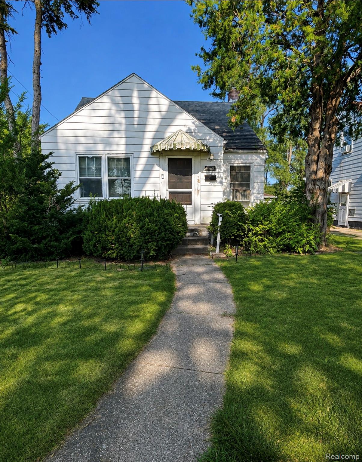 19301 Harned Street — photo