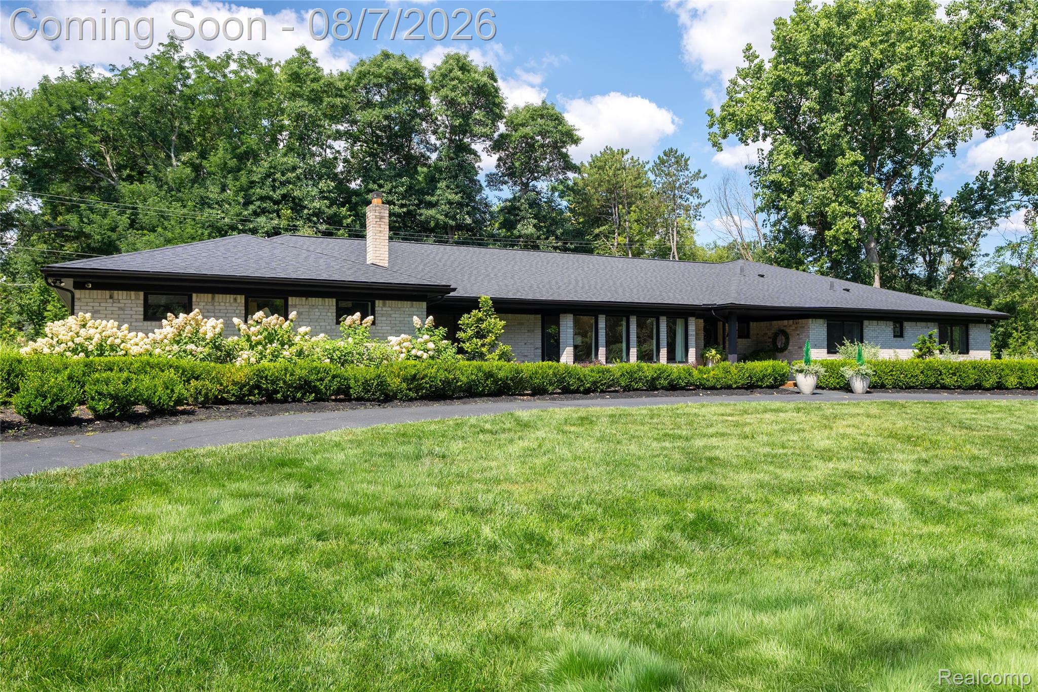 30695 Bruce Lane — photo