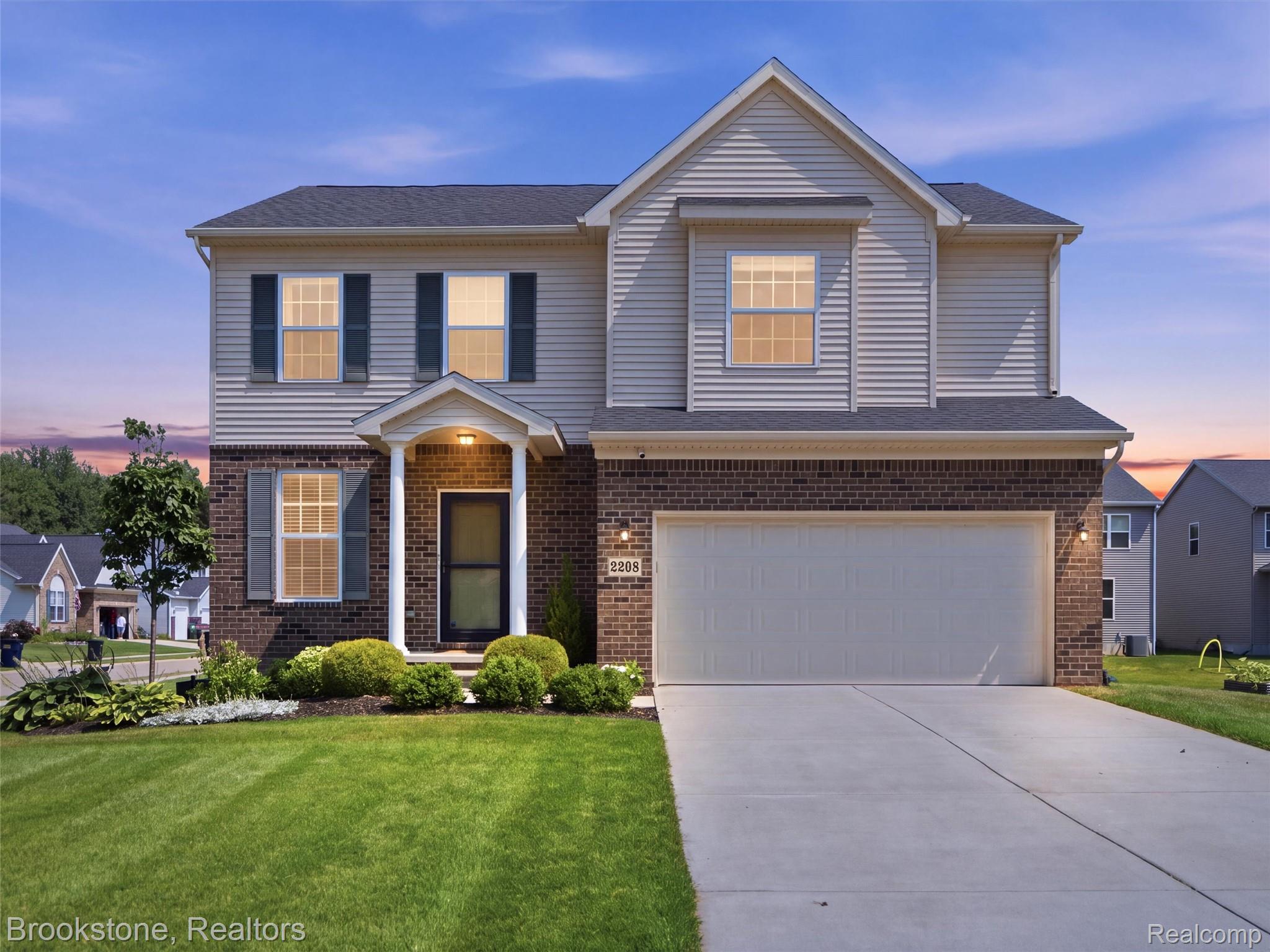 2268 Crystal Crossing Drive — photo