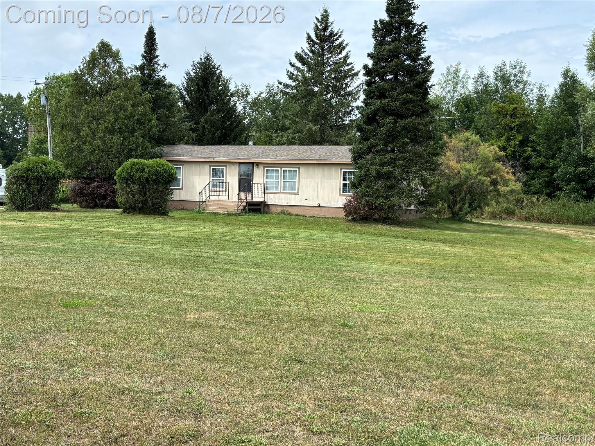 611 Wheeling Road — photo