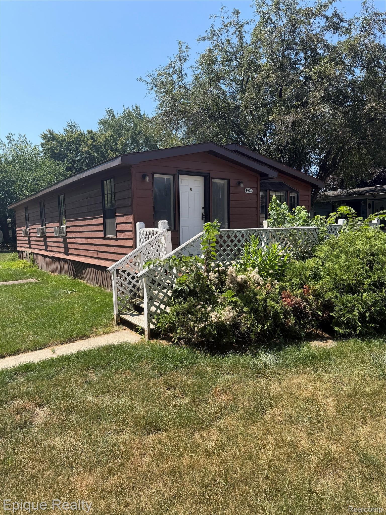 5972 Vernon Street — photo