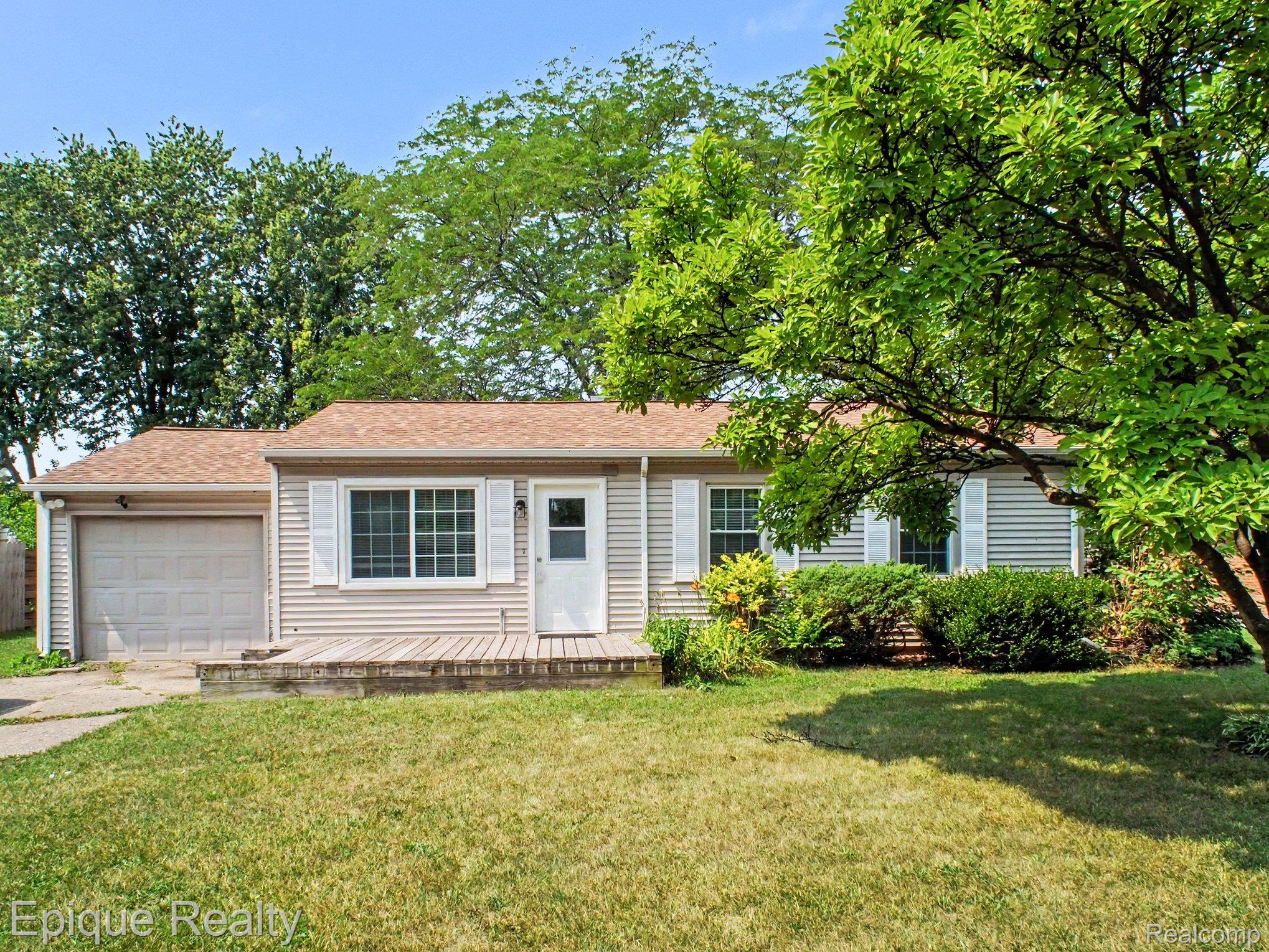 2789 Wellesley Drive — photo
