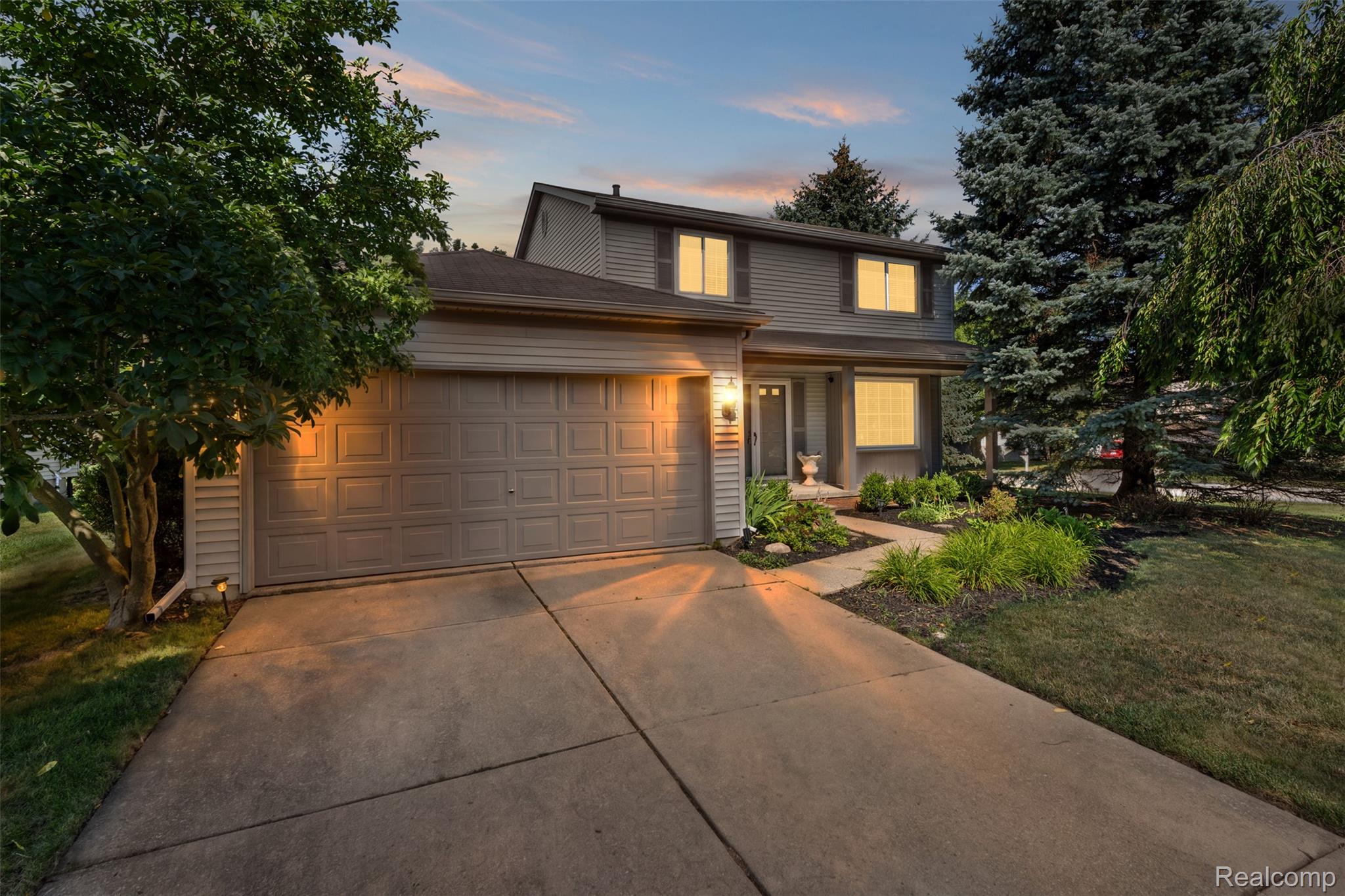 100 Dalton Drive — photo