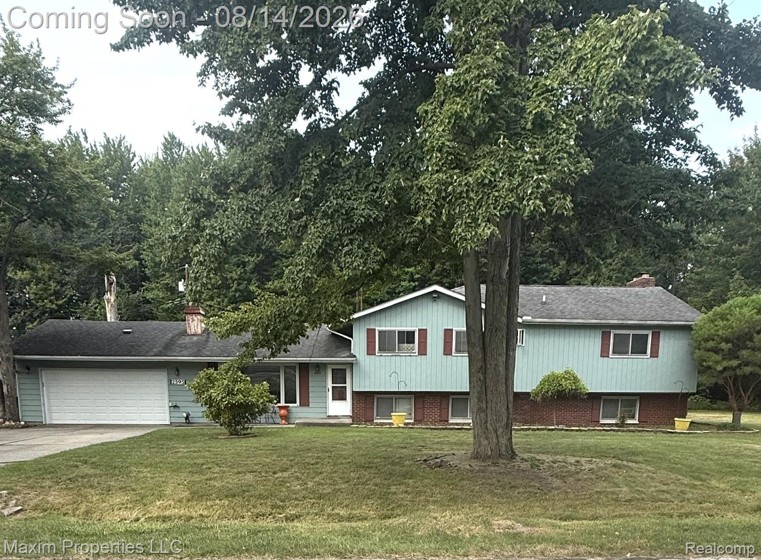2595 Evergreen Lane — photo
