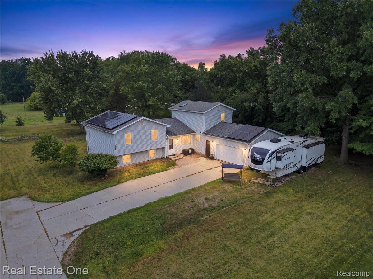 3697 W Lakeshore Drive — photo