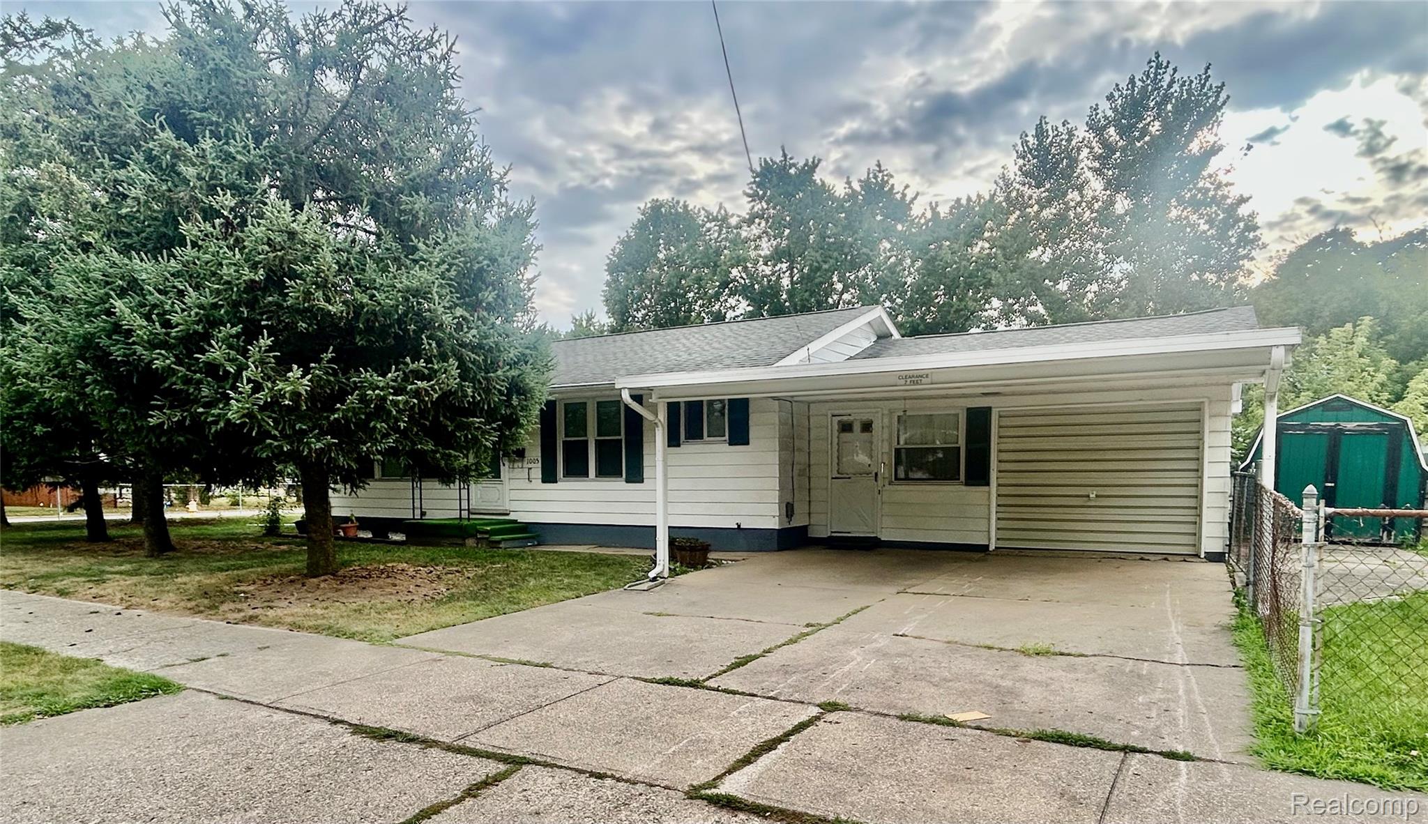 1005 N Jackson Street — photo