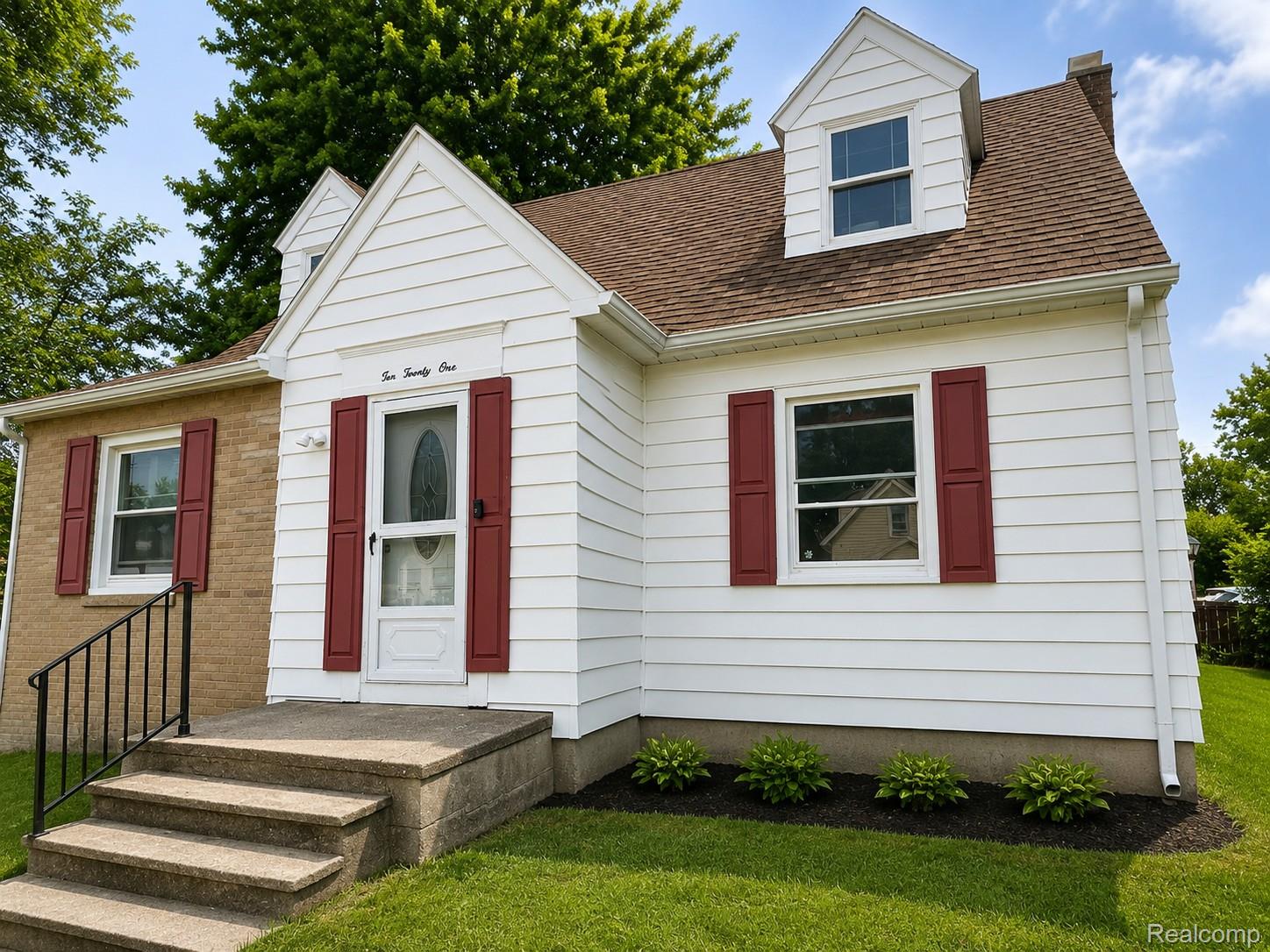 1021 Hapeman Street — photo