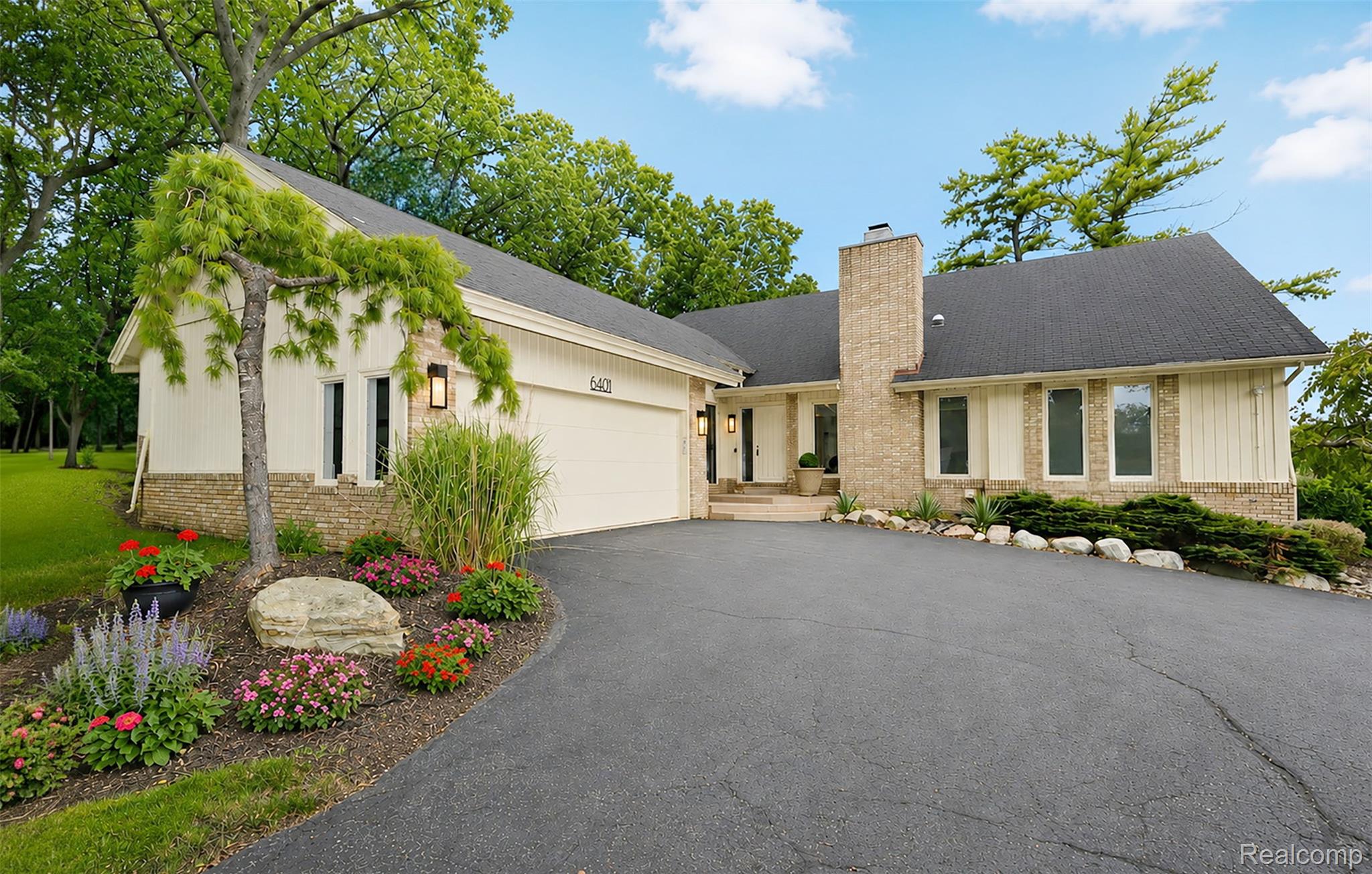 6401 Apple Grove Lane — photo