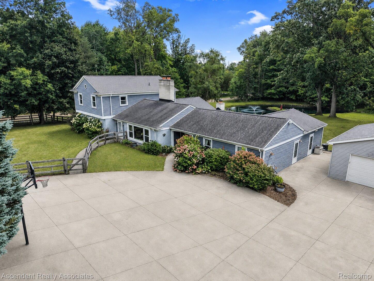 6157 Blue Beech Court — photo