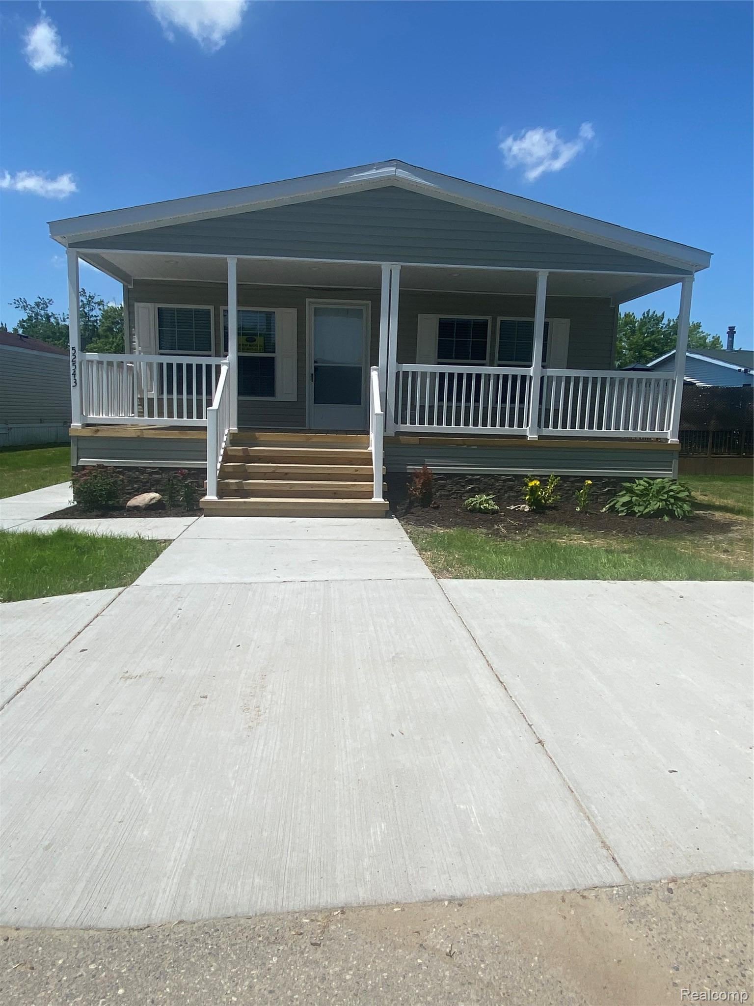 52543 Potomac Court — photo