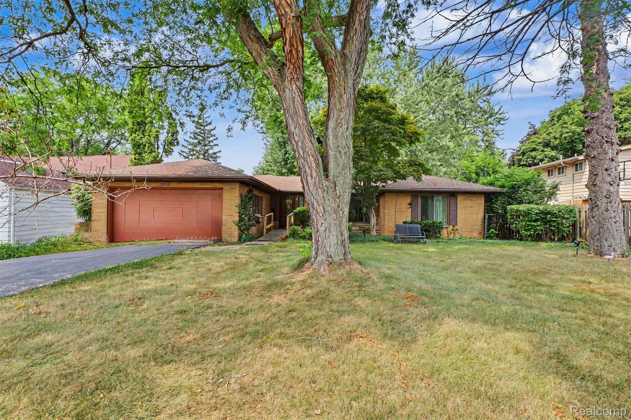 3216 Circle Drive — photo