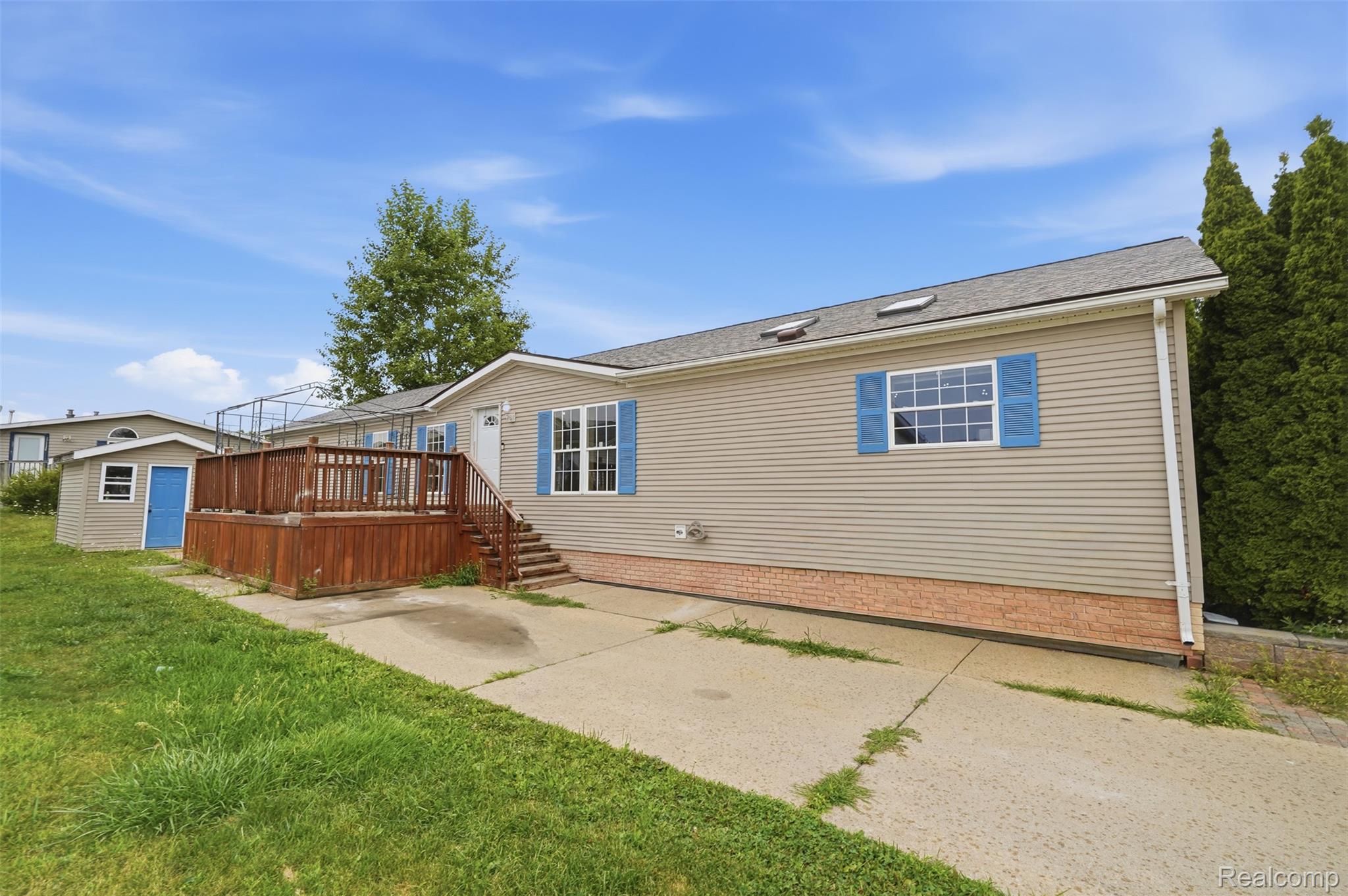 2524 Shakespeare Lane — photo