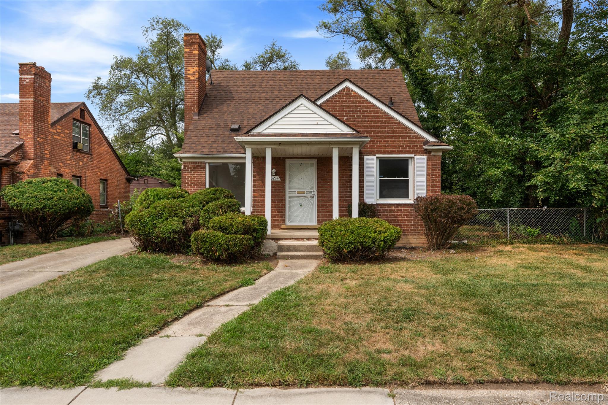 18217 Archdale Street — photo