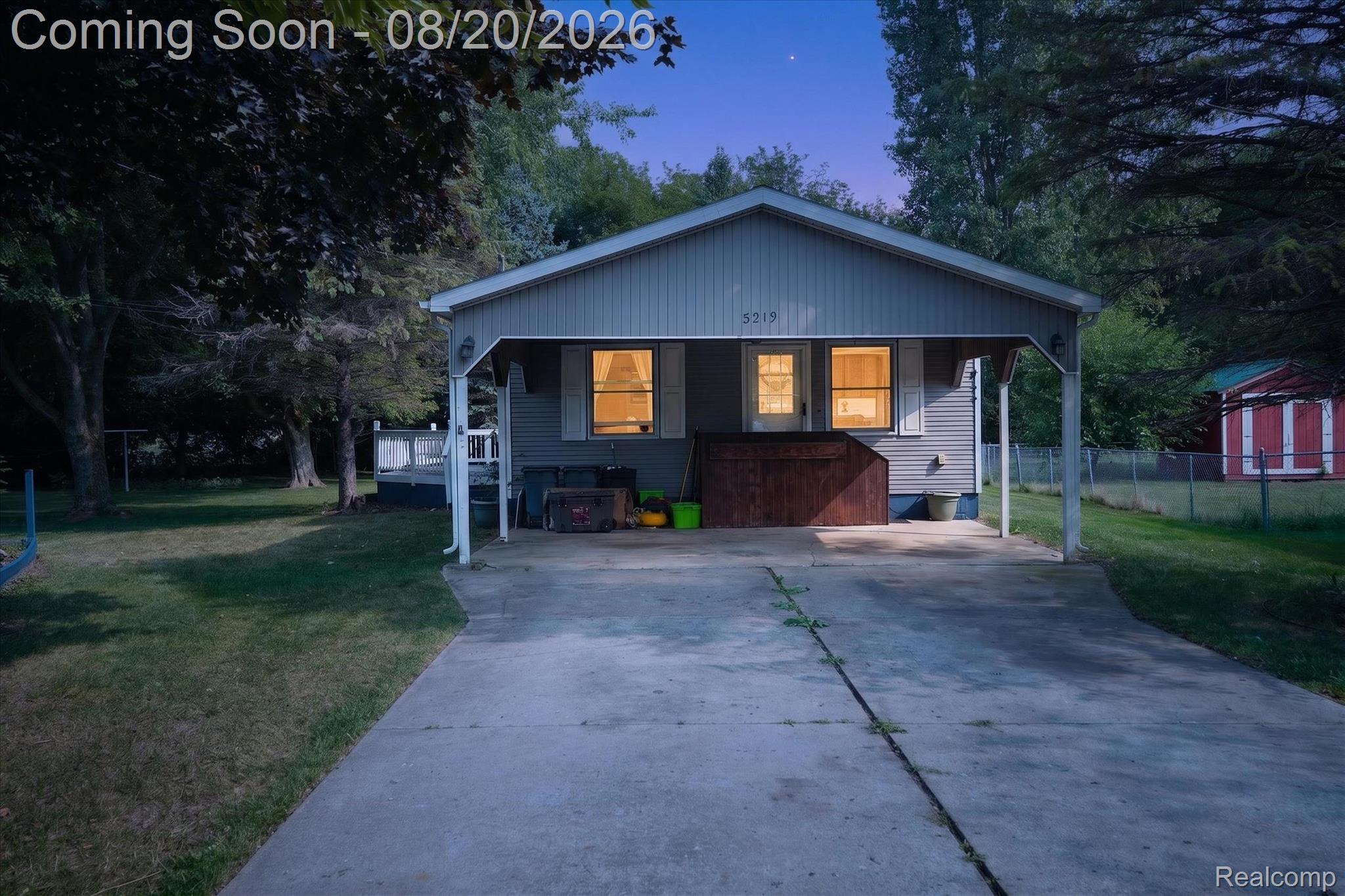 5219 E Carpenter Road — photo