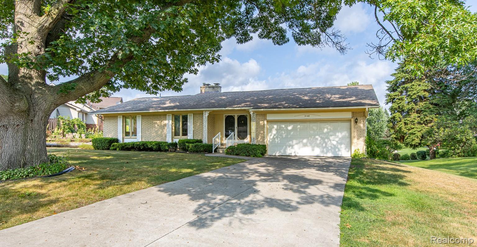 3108 Schoolhouse Drive — photo