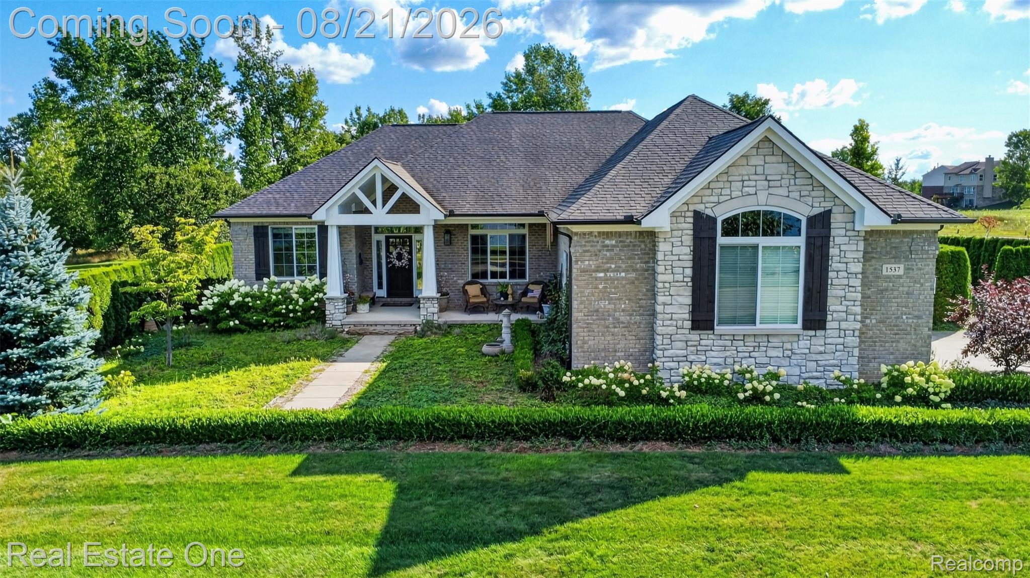 1537 Glass Lake Circle — photo