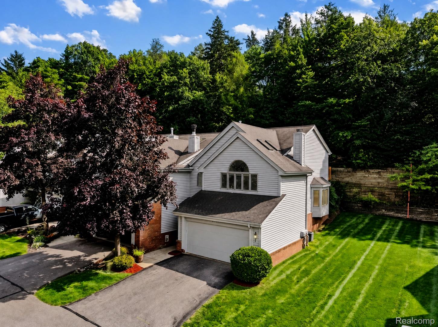 6523 Ridgeview Drive — photo