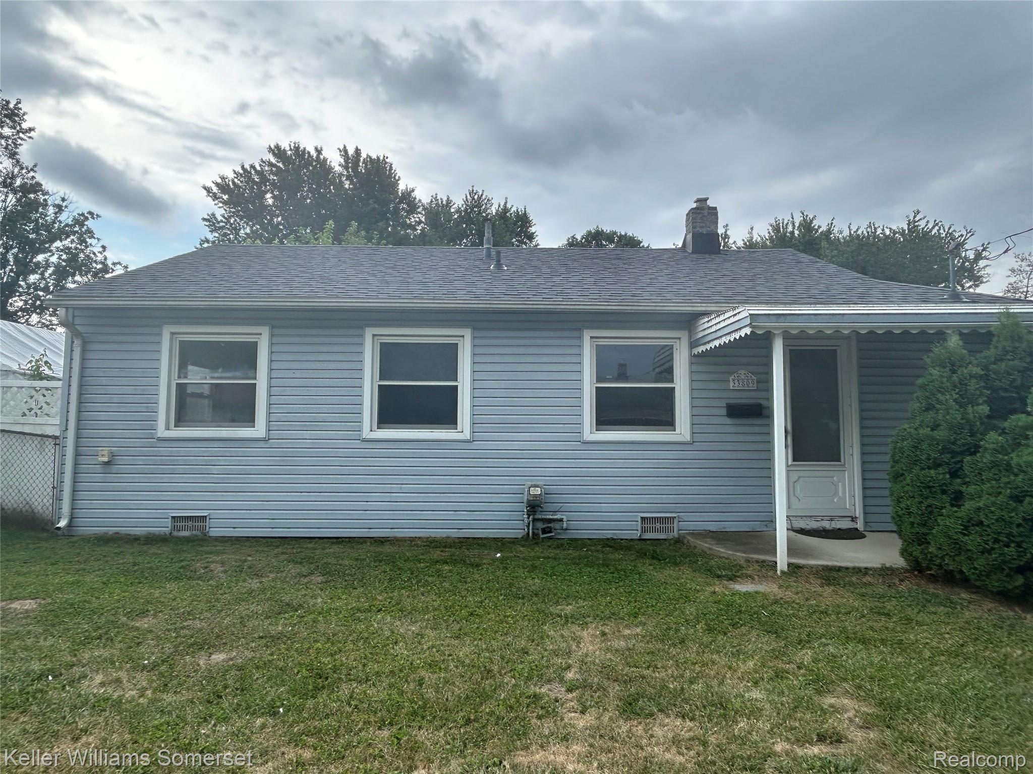 33809 Calumet Court — photo