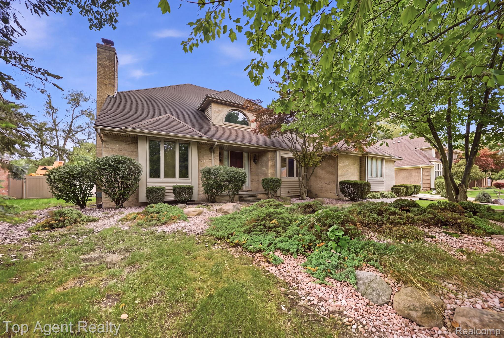 5045 Shady Creek Drive — photo