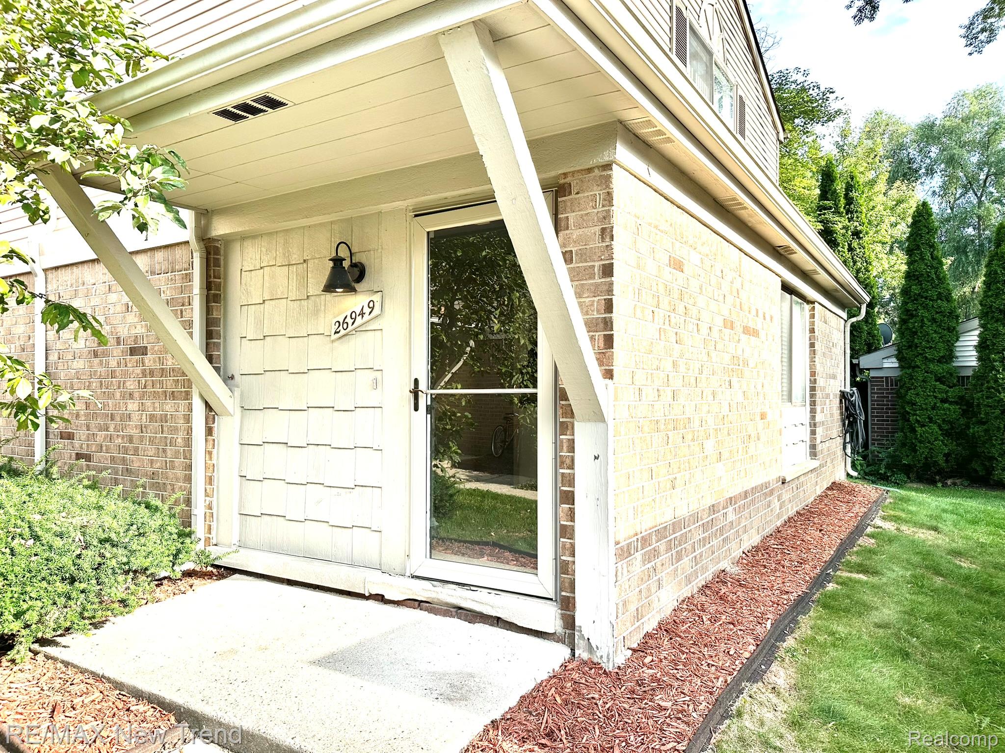 26949 Farmbrook Villa Drive 96 — photo
