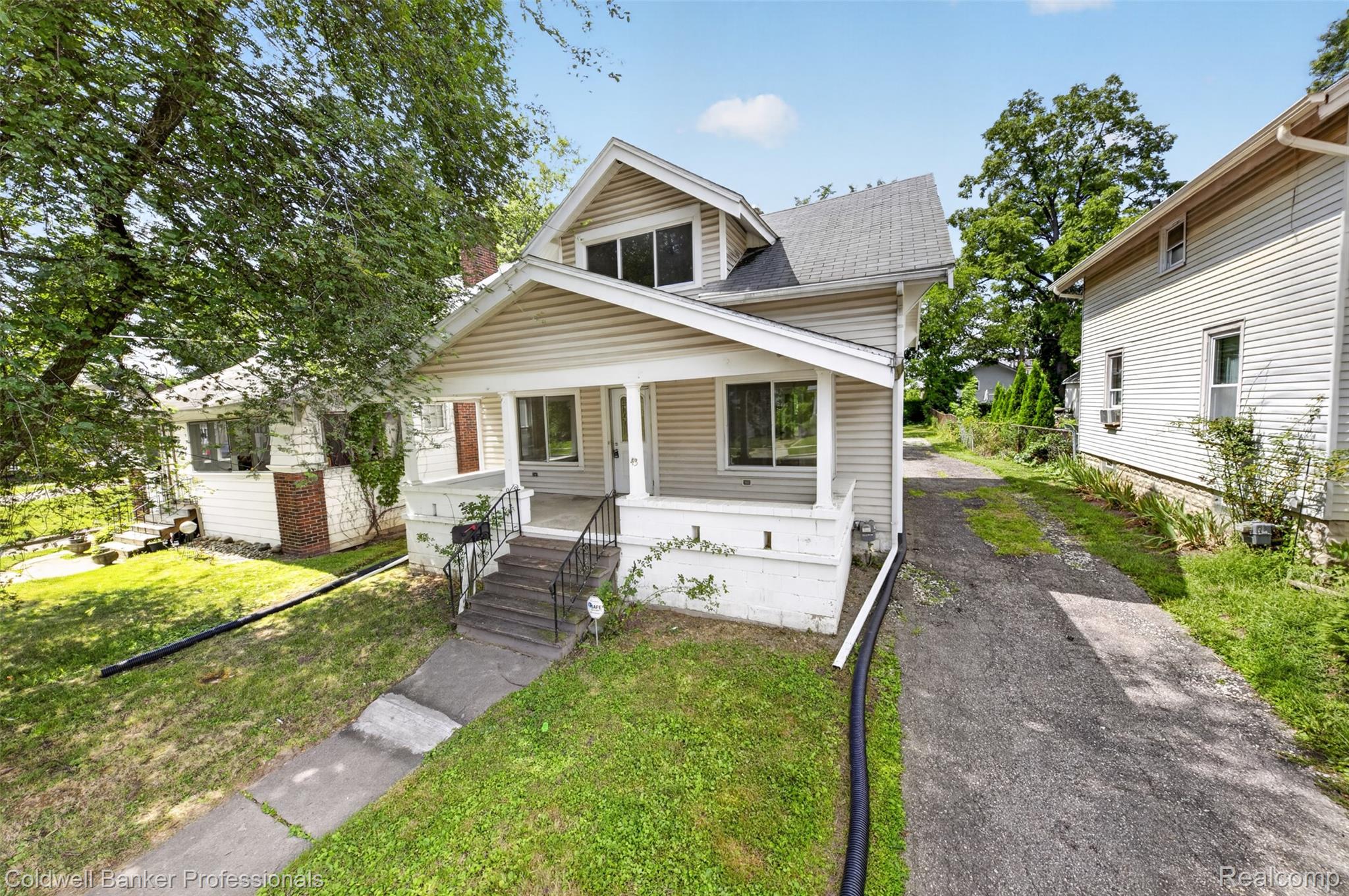 43 Dwight Ave Avenue — photo