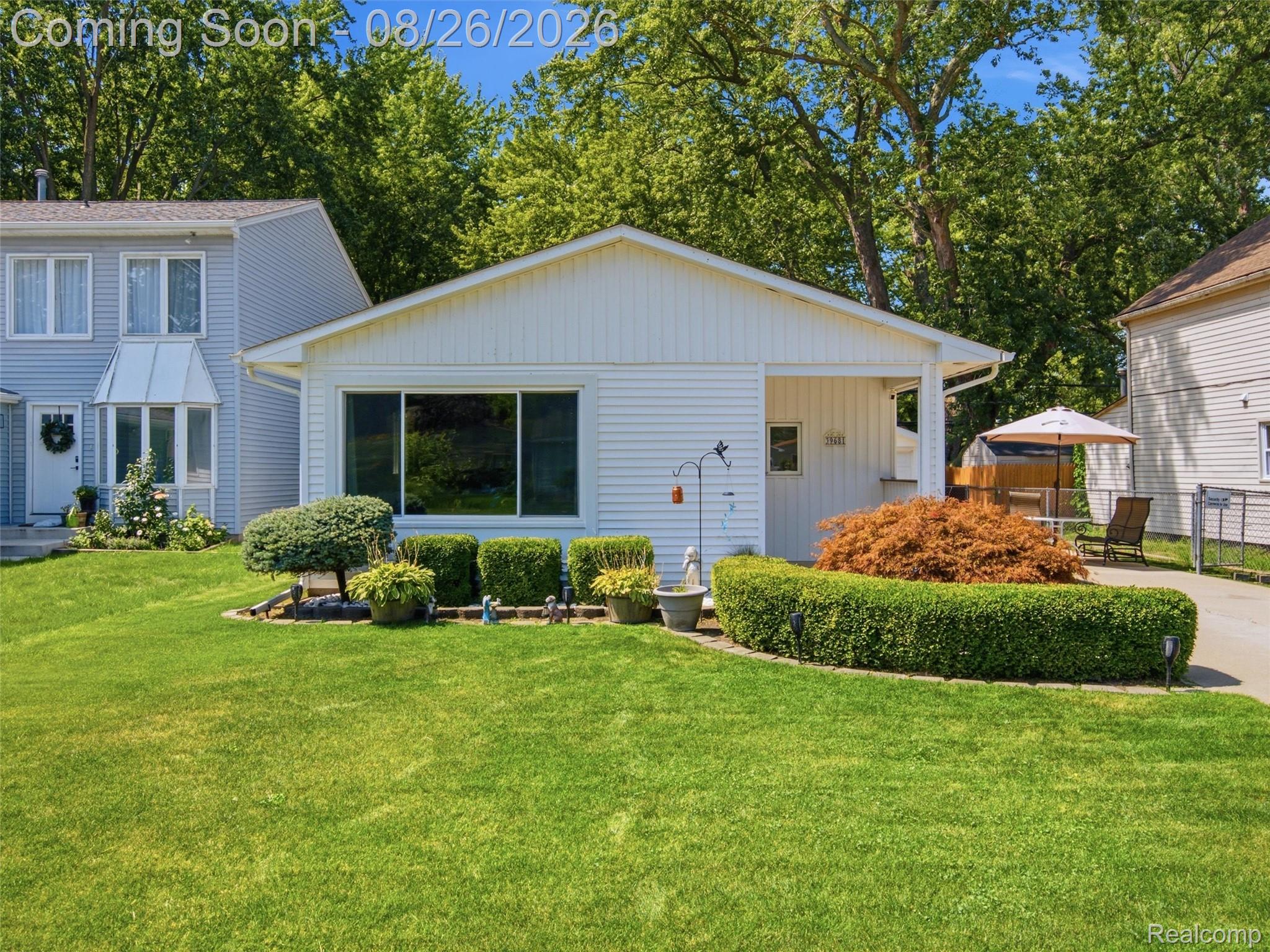39681 Detroit Street — photo
