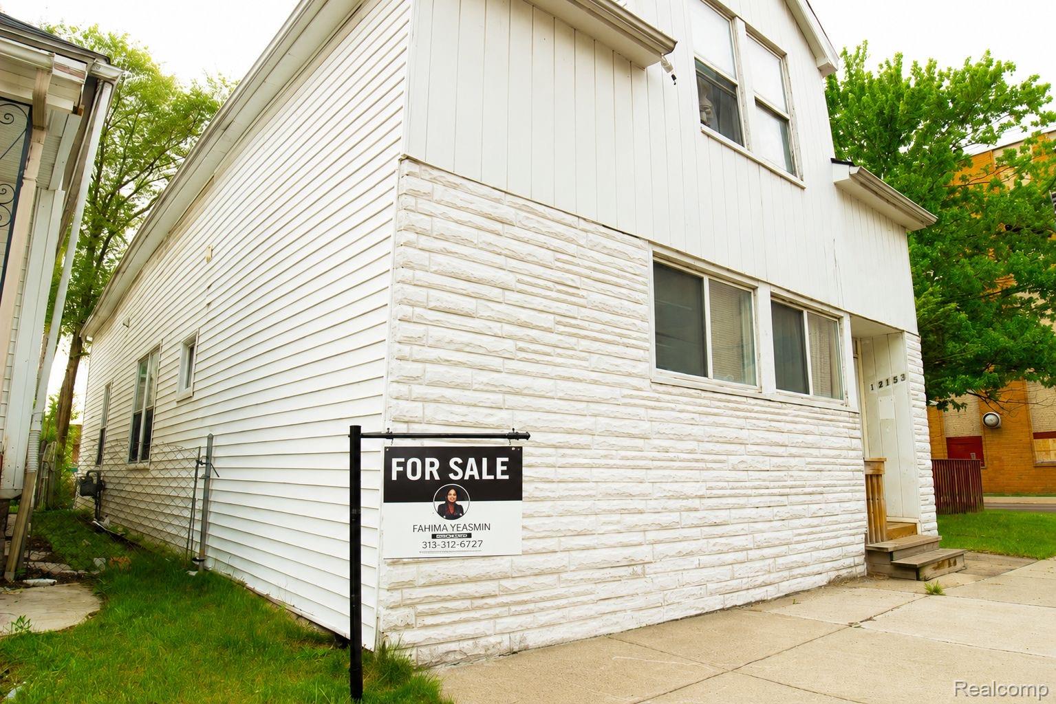 12153 McDougall Street — photo