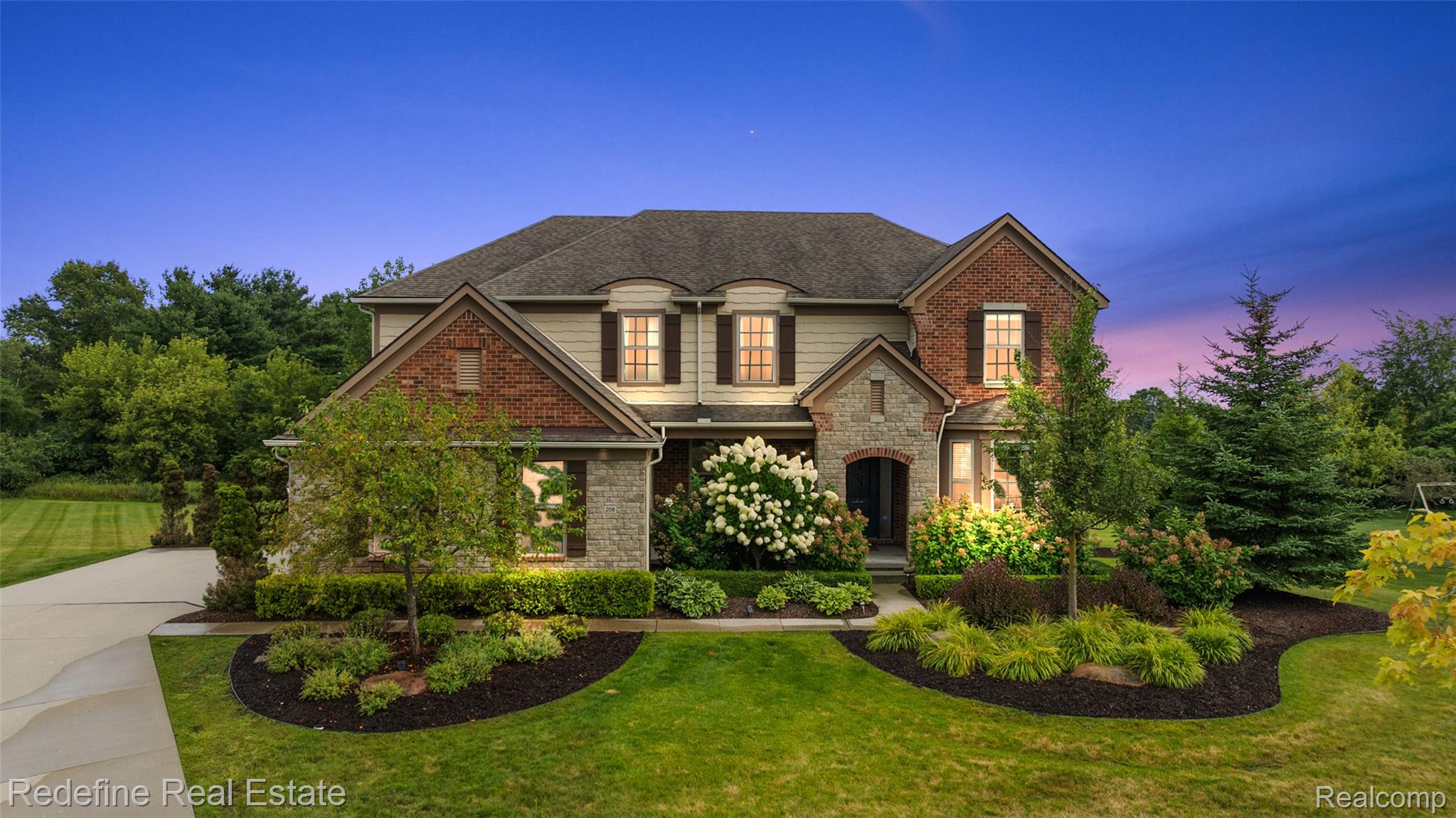 208 Oakland Crest Drive — photo