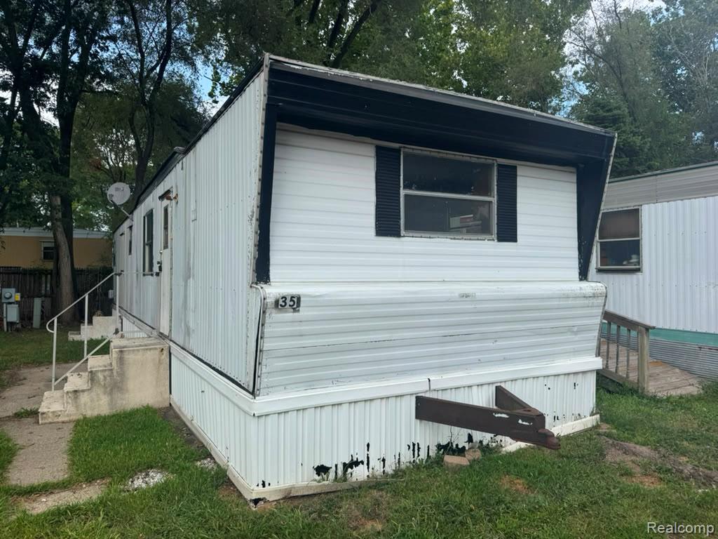 7062 Ready Avenue Lot 35 — photo