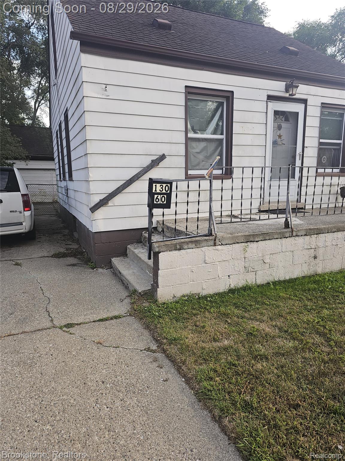 13060 Georgiana Avenue — photo