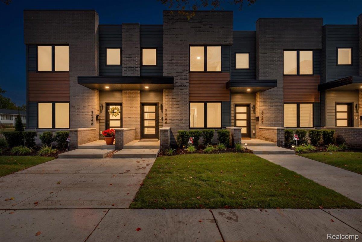 7546 Churchill Street — photo